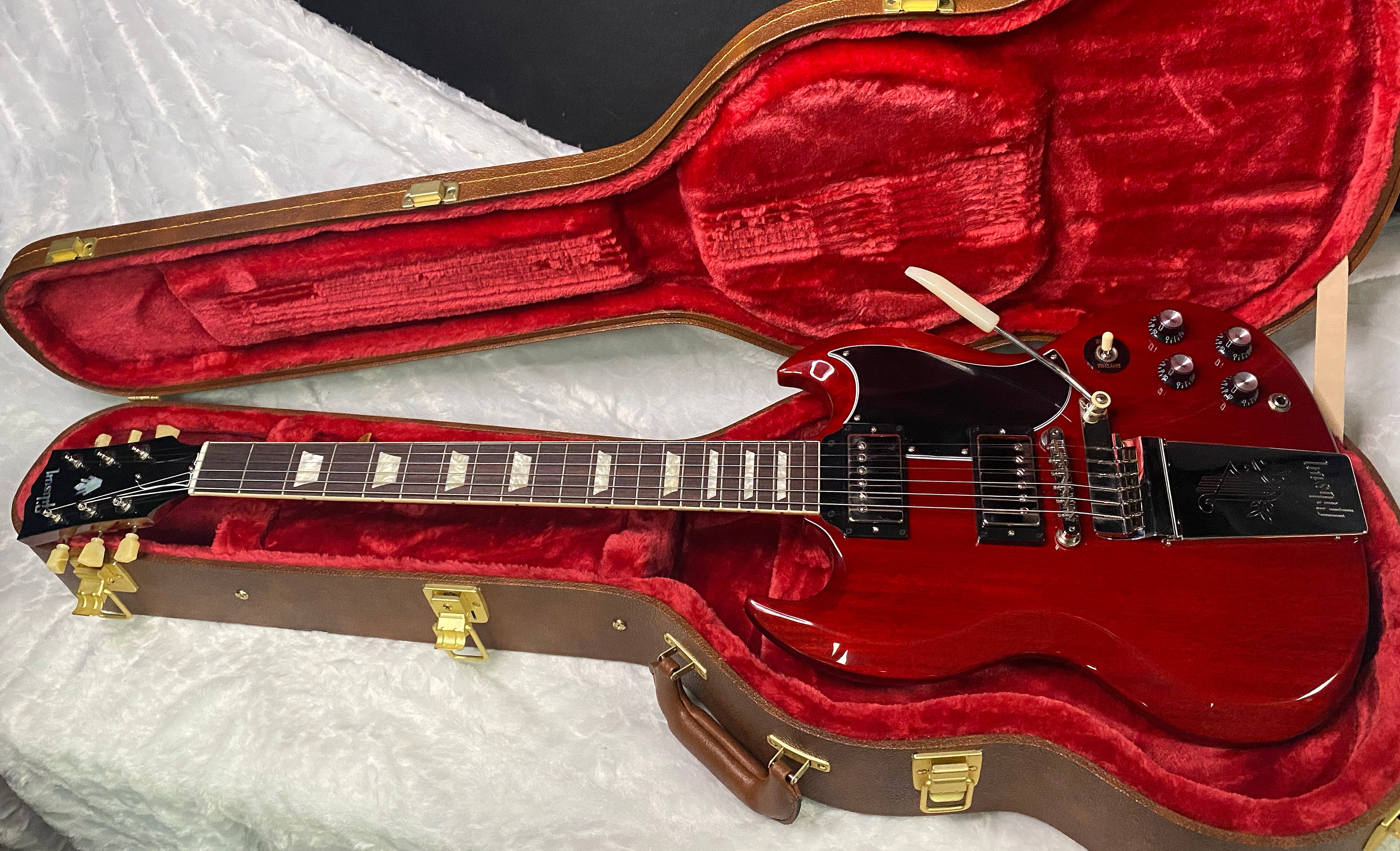 NEW! Gibson SG Standard '61 Maestro Vibrola Vintage Cherry - 7.3 lbs - Authorized Dealer! G07248