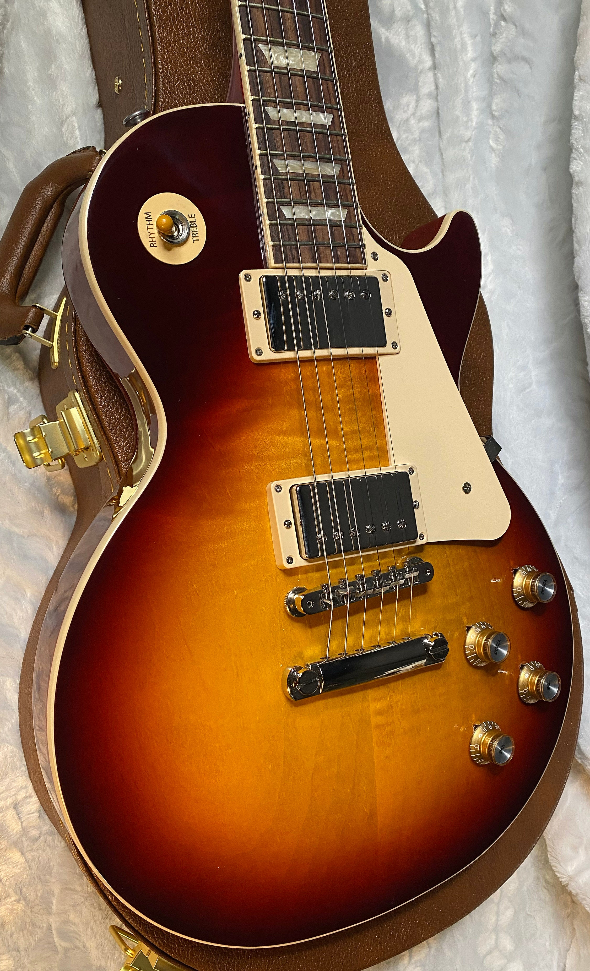 NEW! Gibson Les Paul Standard '60s Bourbon Burst - Authorized Dealer - 9.6 lbs - G05839