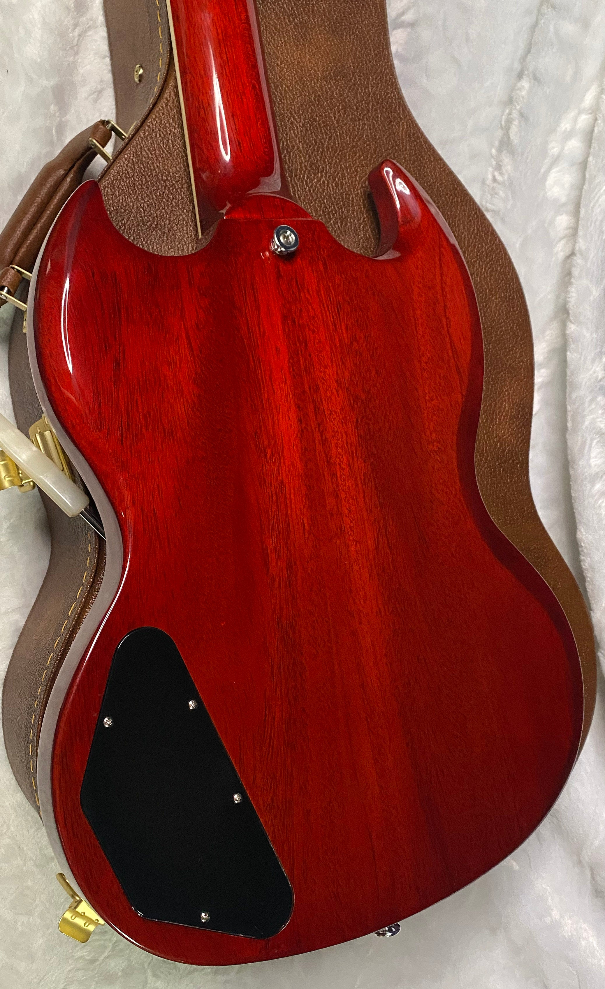 NEW! Gibson SG Standard '61 Maestro Vibrola Vintage Cherry - 7.45 lbs - Authorized Dealer! G07242