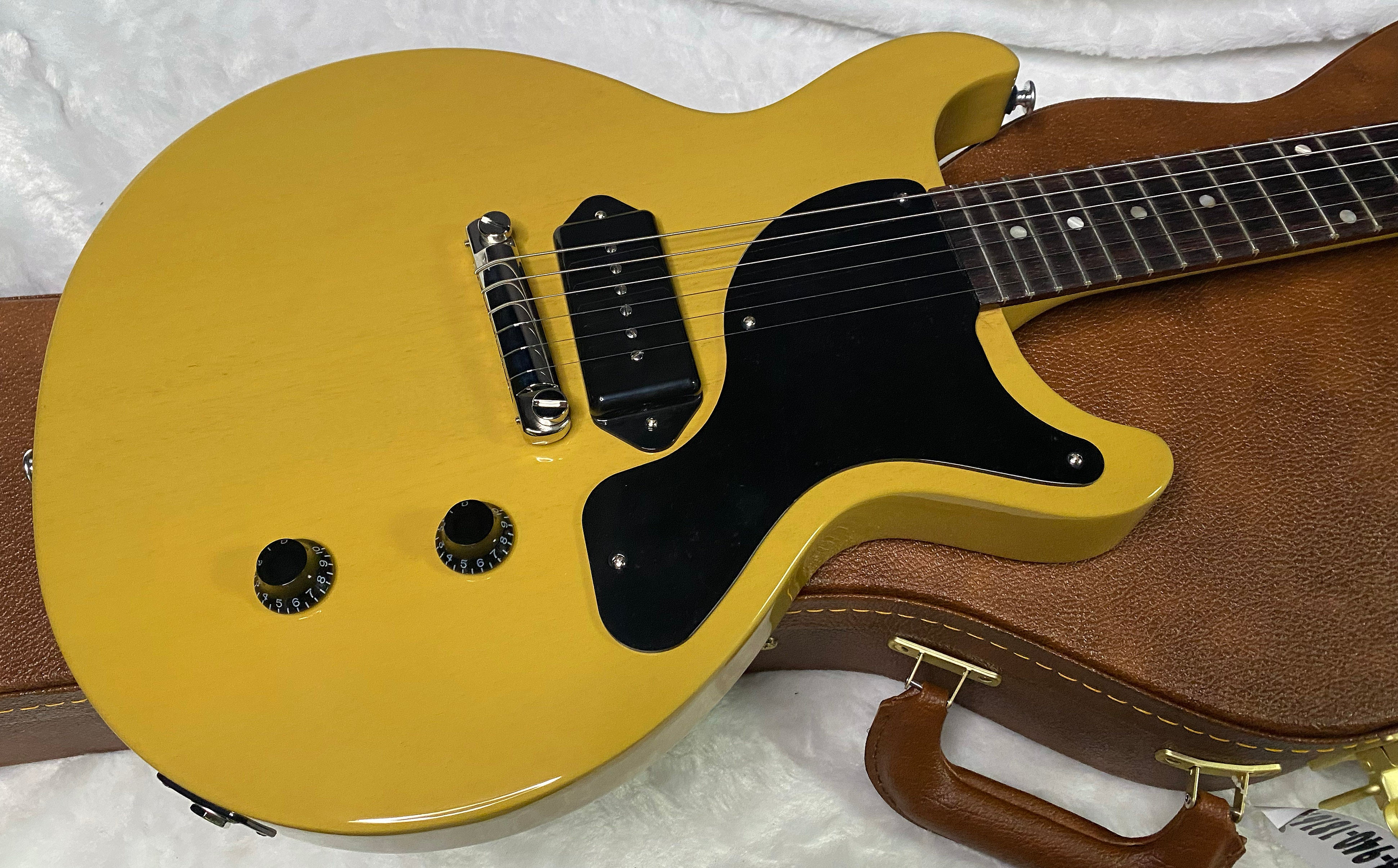 NEW! Gibson Les Paul Junior DC Double Cut - TV Yellow - Authorized Dealer - Only 6.85 lbs - G07260