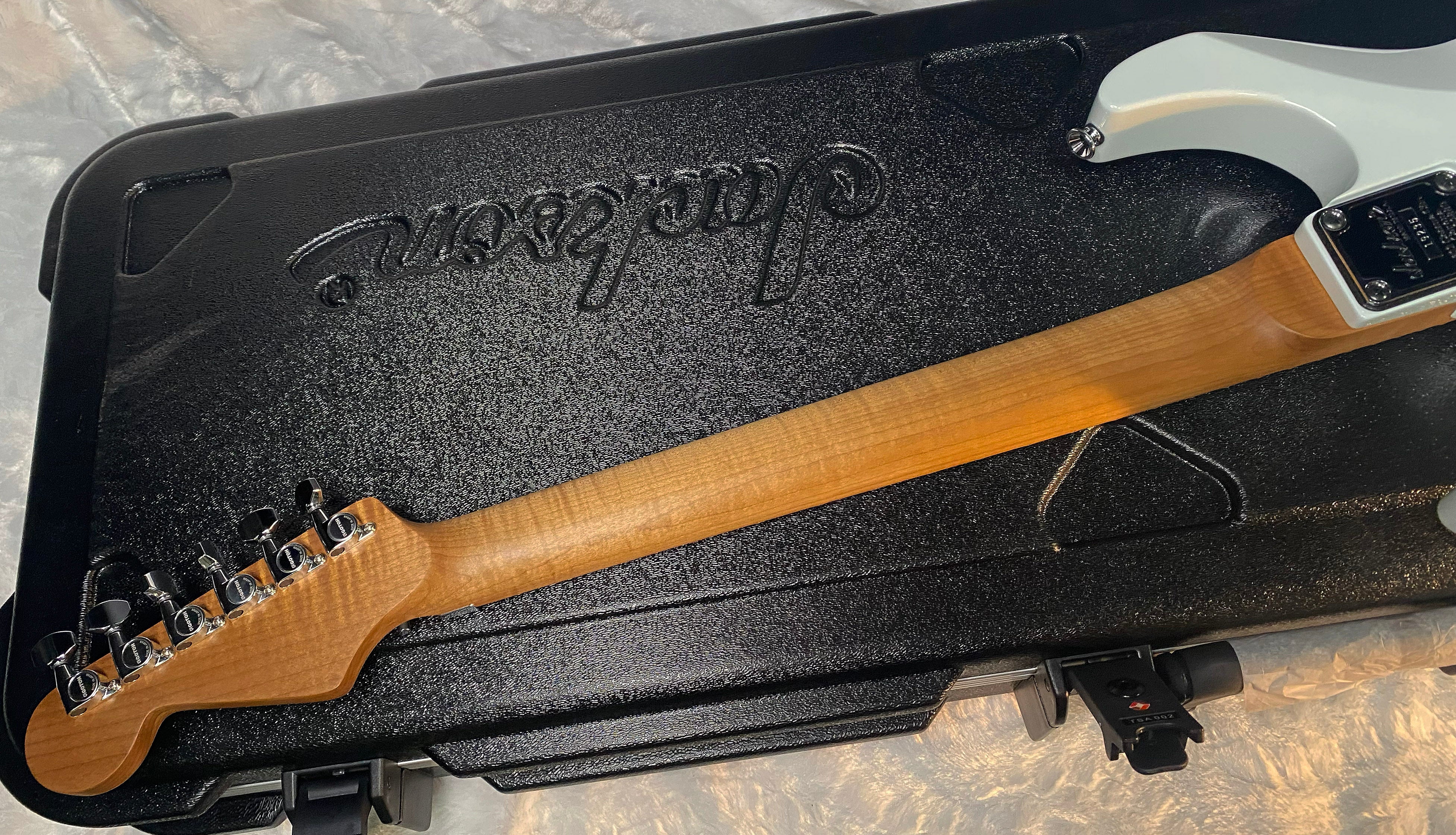 NEW ! Jackson Custom Shop Dinky HSH - Roasted Maple Neck & Fretboard - DK - Sonic Blue - Authorized Dealer - 7.9 lbs - G06640