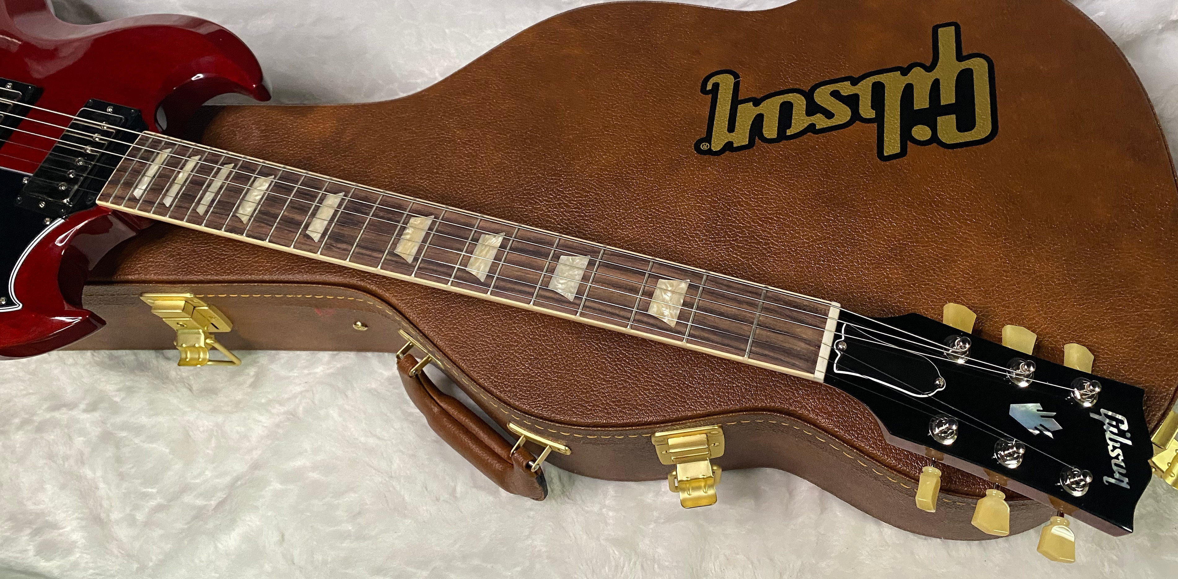 NEW! Gibson SG Standard '61 Maestro Vibrola Vintage Cherry - 7.85 lbs - Authorized Dealer! G07259