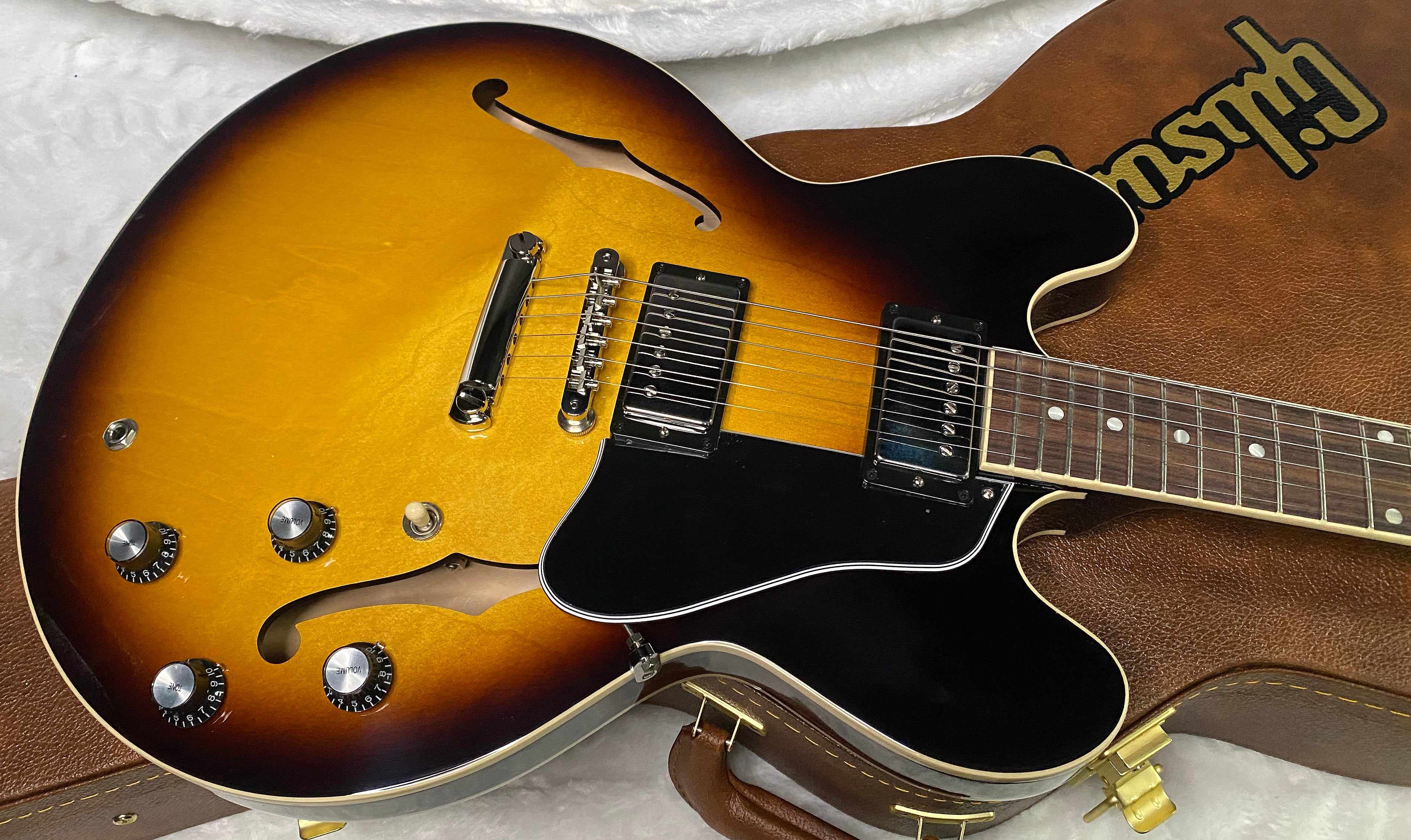 es 335 tobacco burst Gibson Custom 1964 ES-335 Reissue VOS The Gibson Custom 1959 ES Gibson ES-335 - vintage burst
