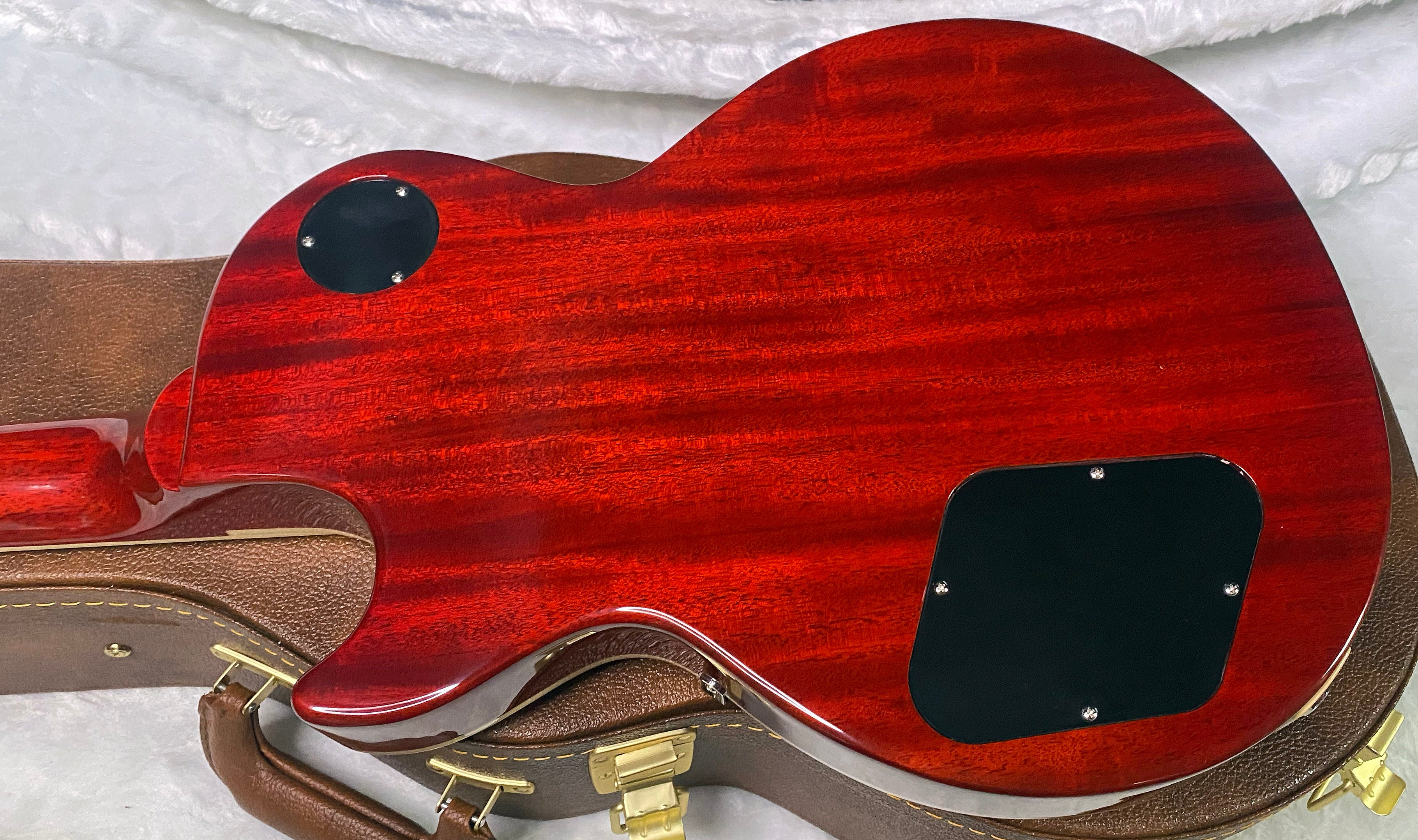NEW ! Gibson Les Paul Standard '50s - Heritage Cherry Sunburst - Killer Curly Flame Maple Top - Only 9.1 lbs - Authorized Dealer - G07258