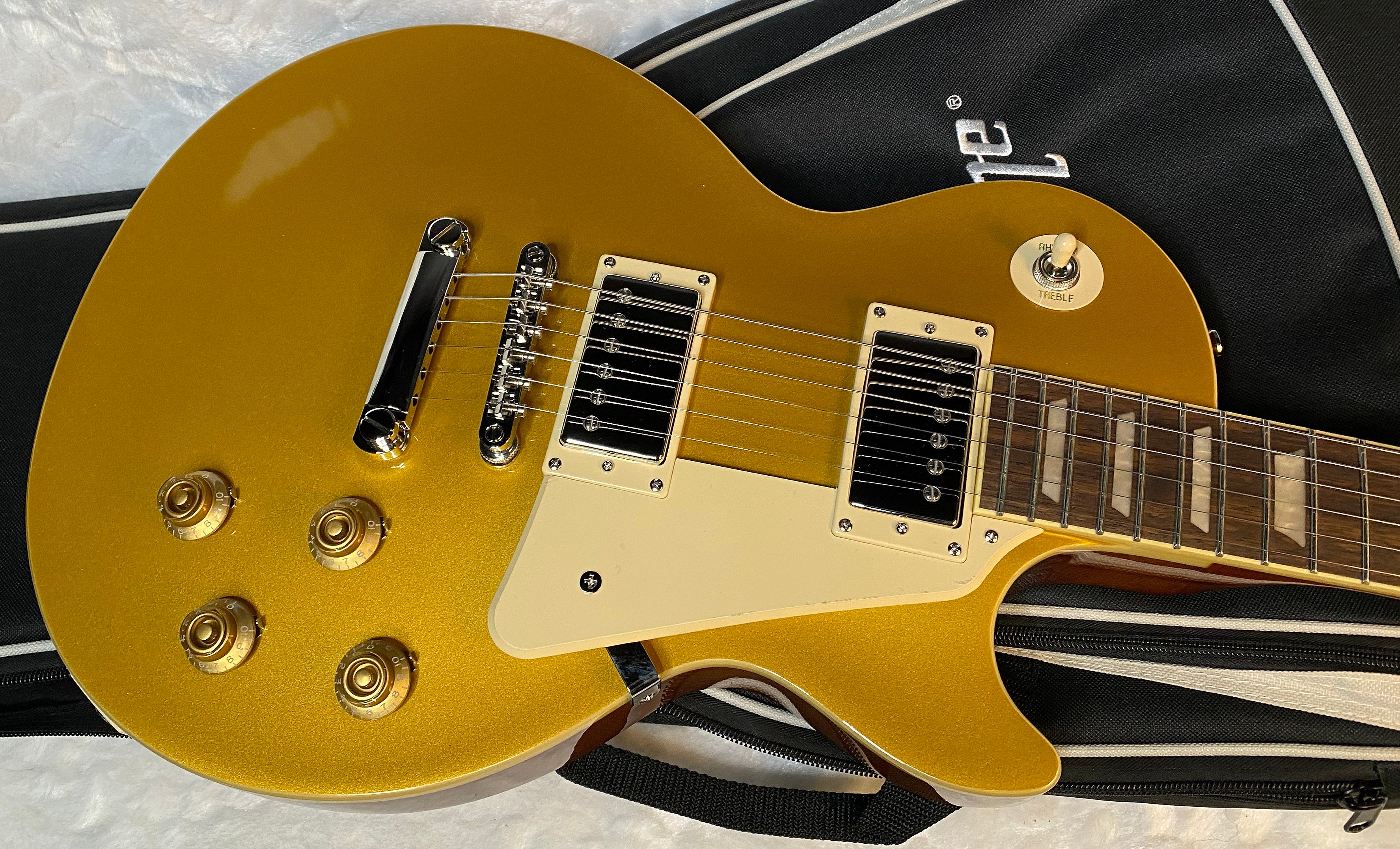 NEW ! Epiphone Les Paul Standard '50s - Gold Top - Authorized Dealer - Gig Bag - 8.9 lbs - G05176