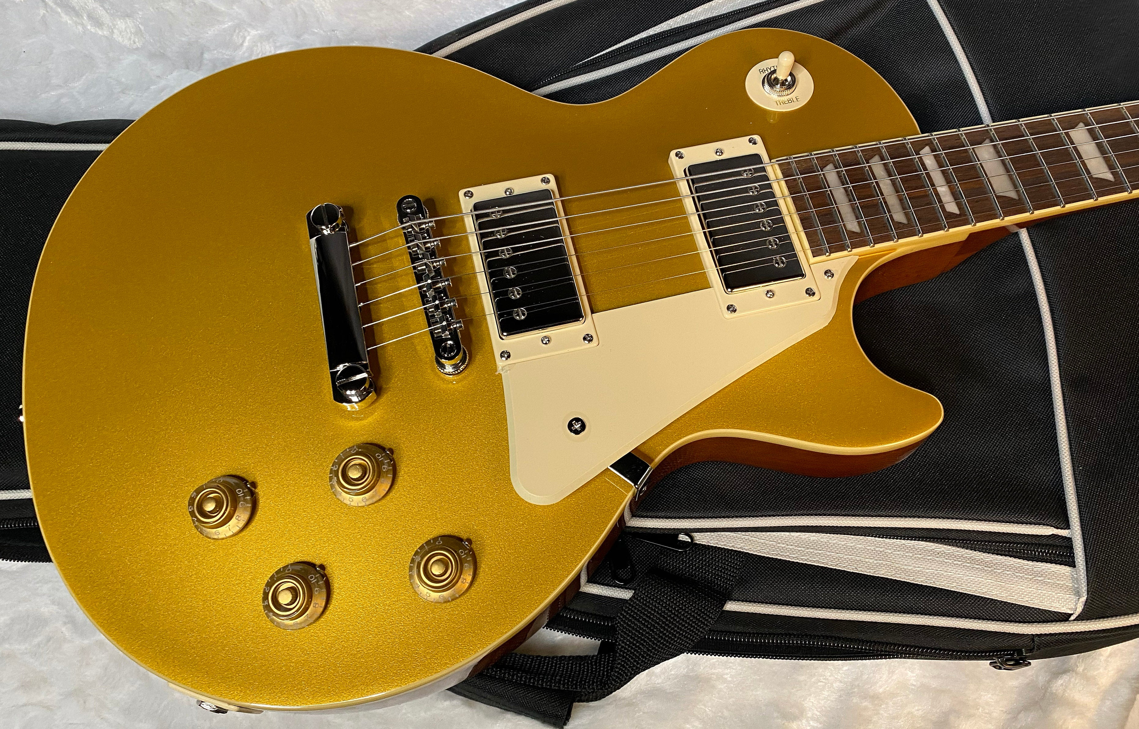 NEW ! Epiphone Les Paul Standard '50s - Gold Top - Authorized Dealer - Gig Bag - 9 lbs - G05177