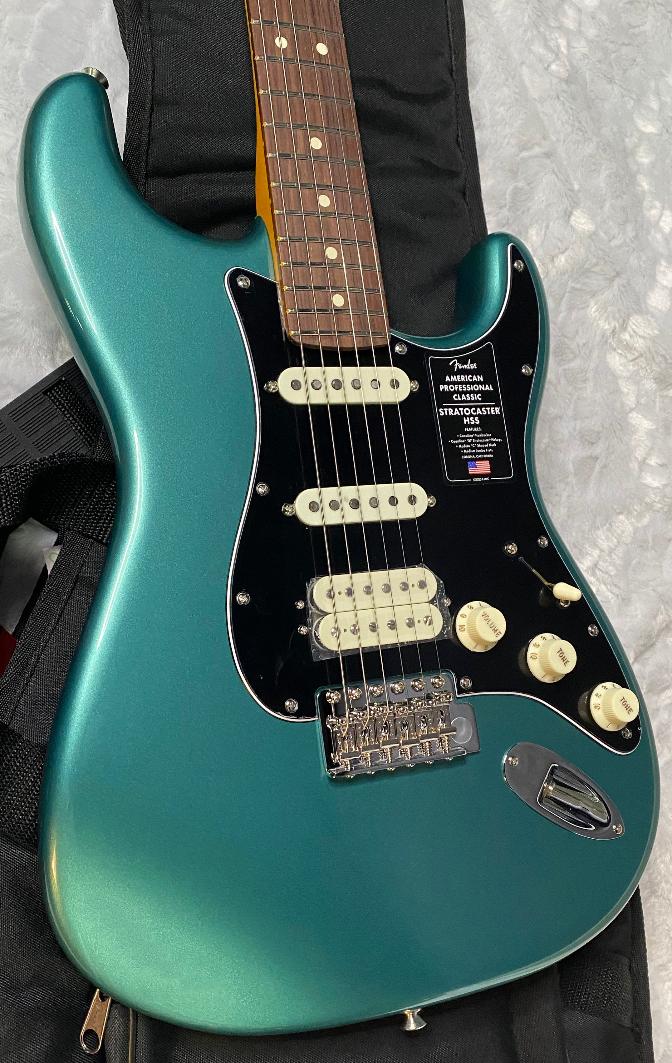NEW ! Fender American Professional Classic Stratocaster HSS - Faded Sherwood Green Metallic - 7.9lbs - Authorized Dealer - G05778
