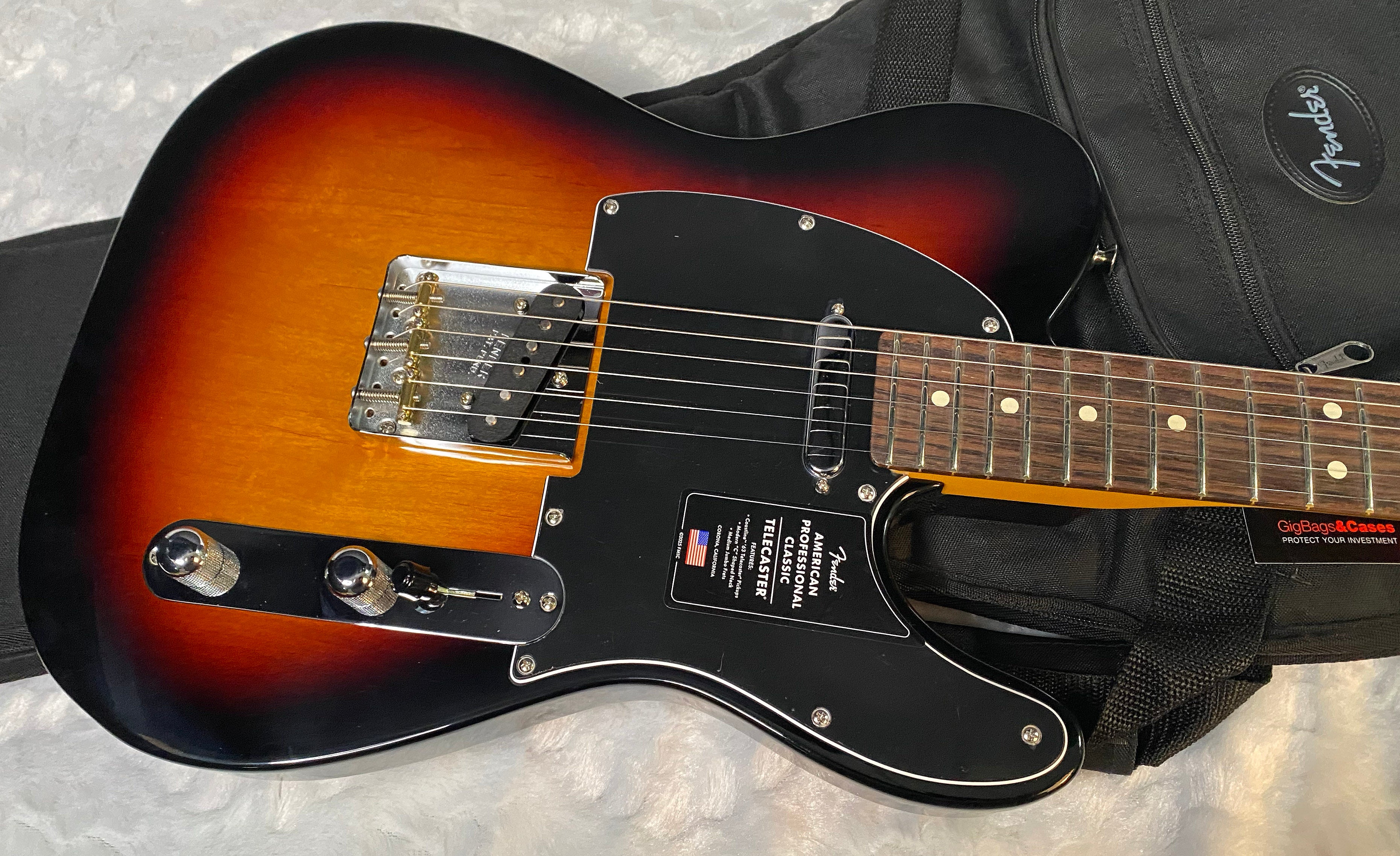 NEW ! Fender American Professional Classic Telecaster 3-Color Sunburst - 7.35lbs - Authorized Dealer - G05764