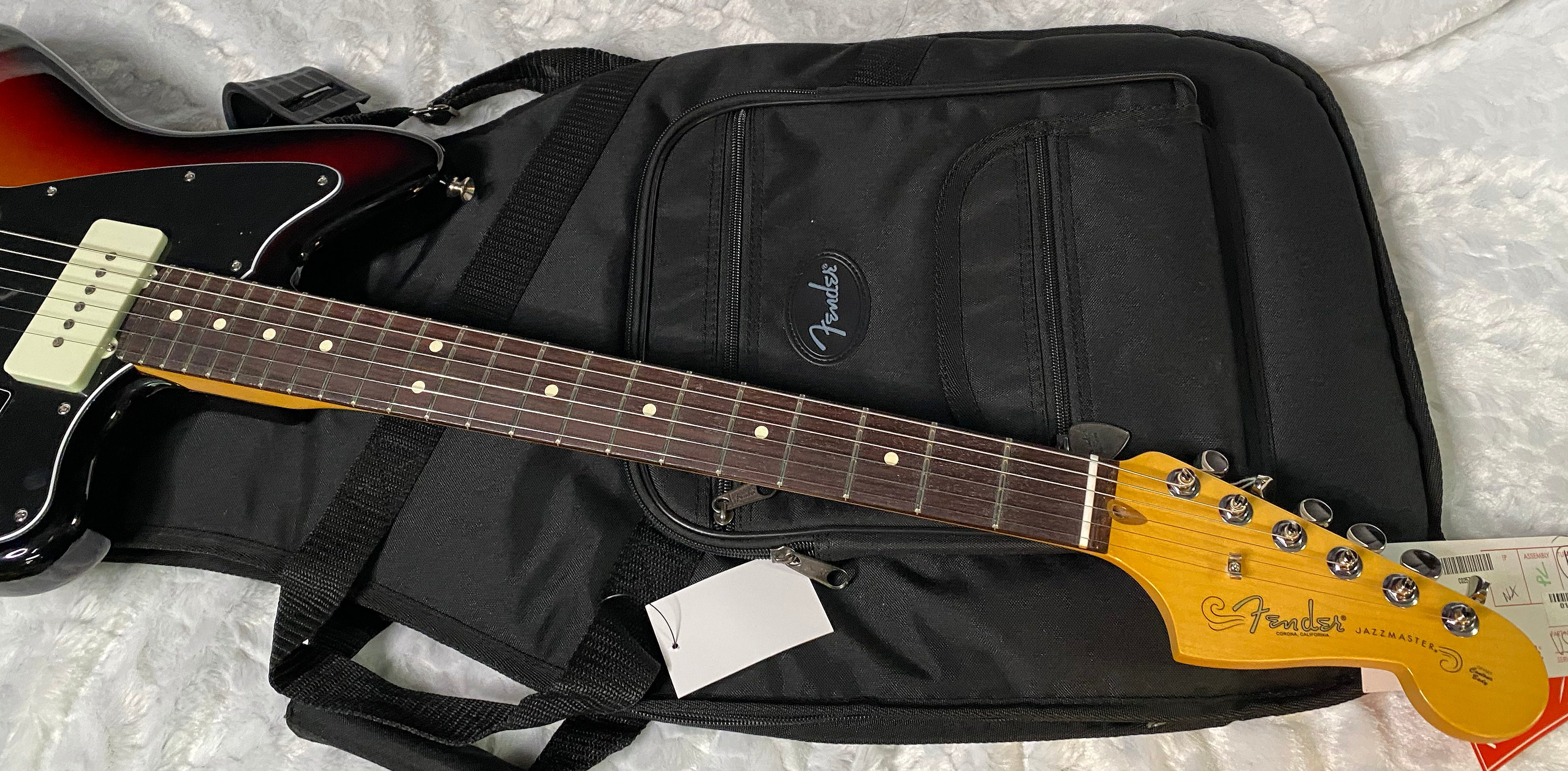 NEW! Fender American Professional Classic Jazzmaster - 3-Color Sunburst - 7.9lbs - Authorized Dealer - G05773