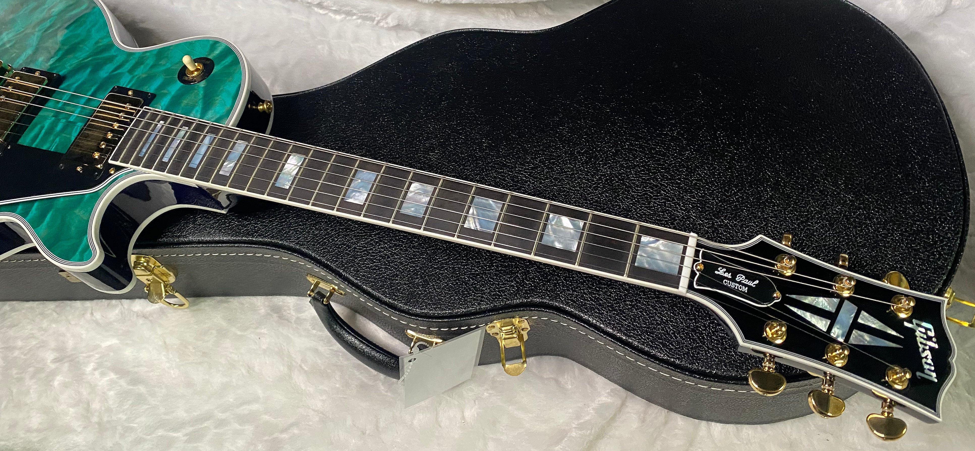NEW! Gibson Dealer Select Custom Shop Les Paul Custom AAAAA Quilt 5AQ - Aqua Blue - Authorized Dealer - WOW! 9.6 lbs - G07305