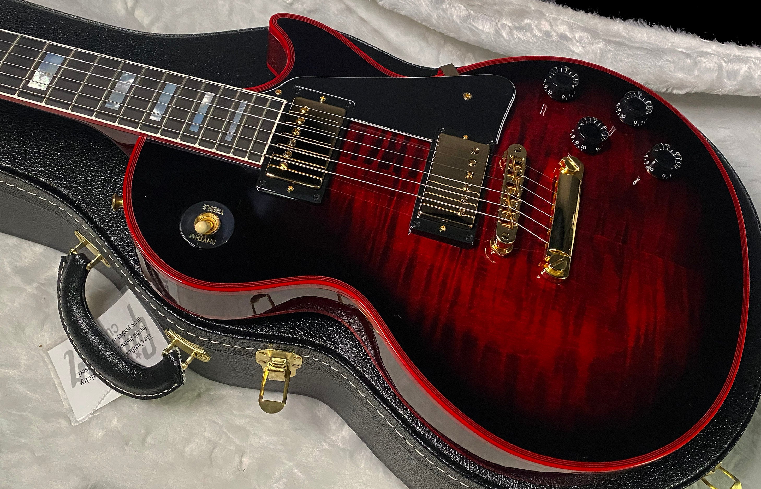 NEW! Gibson Dealer Select Custom Shop Les Paul Custom Red Widow AAA Figured Flame Top - Authorized Dealer - 9.9 lbs - G07304