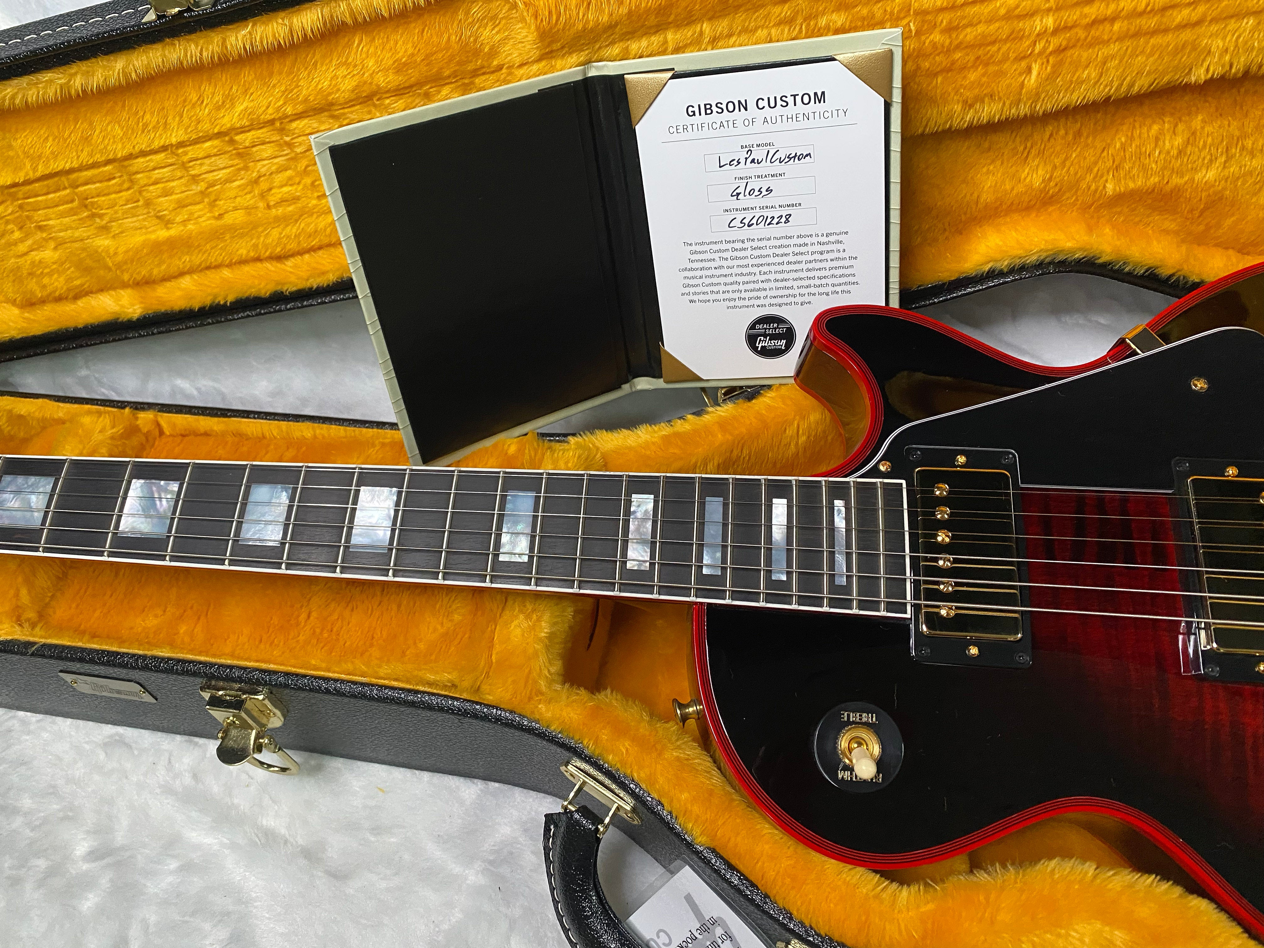 NEW! Gibson Dealer Select Custom Shop Les Paul Custom Red Widow AAA Figured Flame Top - Authorized Dealer - 9.9 lbs - G07304