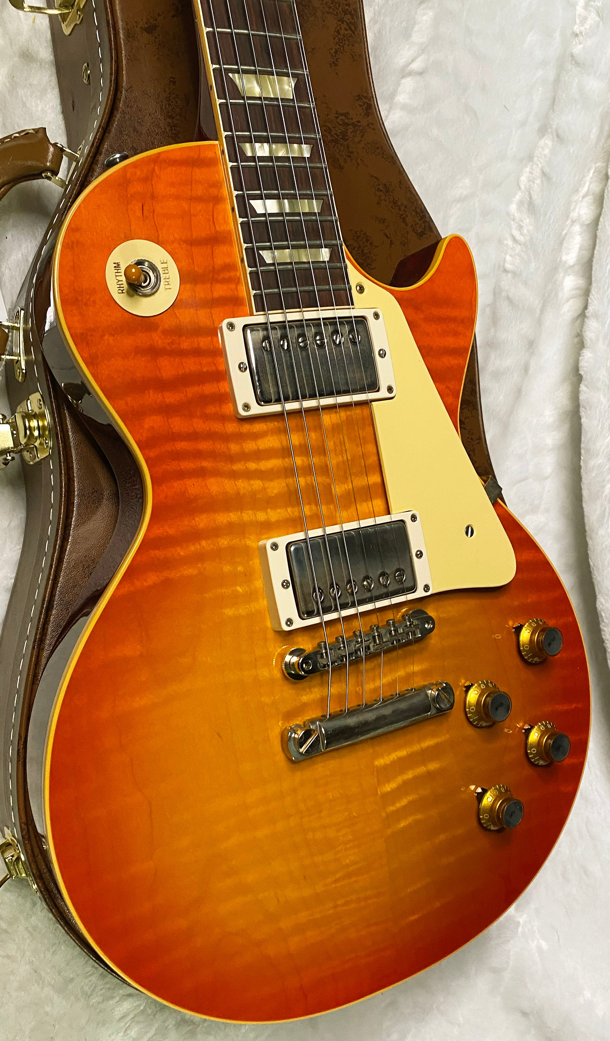 NEW! Gibson Custom 1960 Les Paul Standard Reissue VOS - Tangerine Burst - Authorized Dealer - ONLY 8.6 lbs - G07282