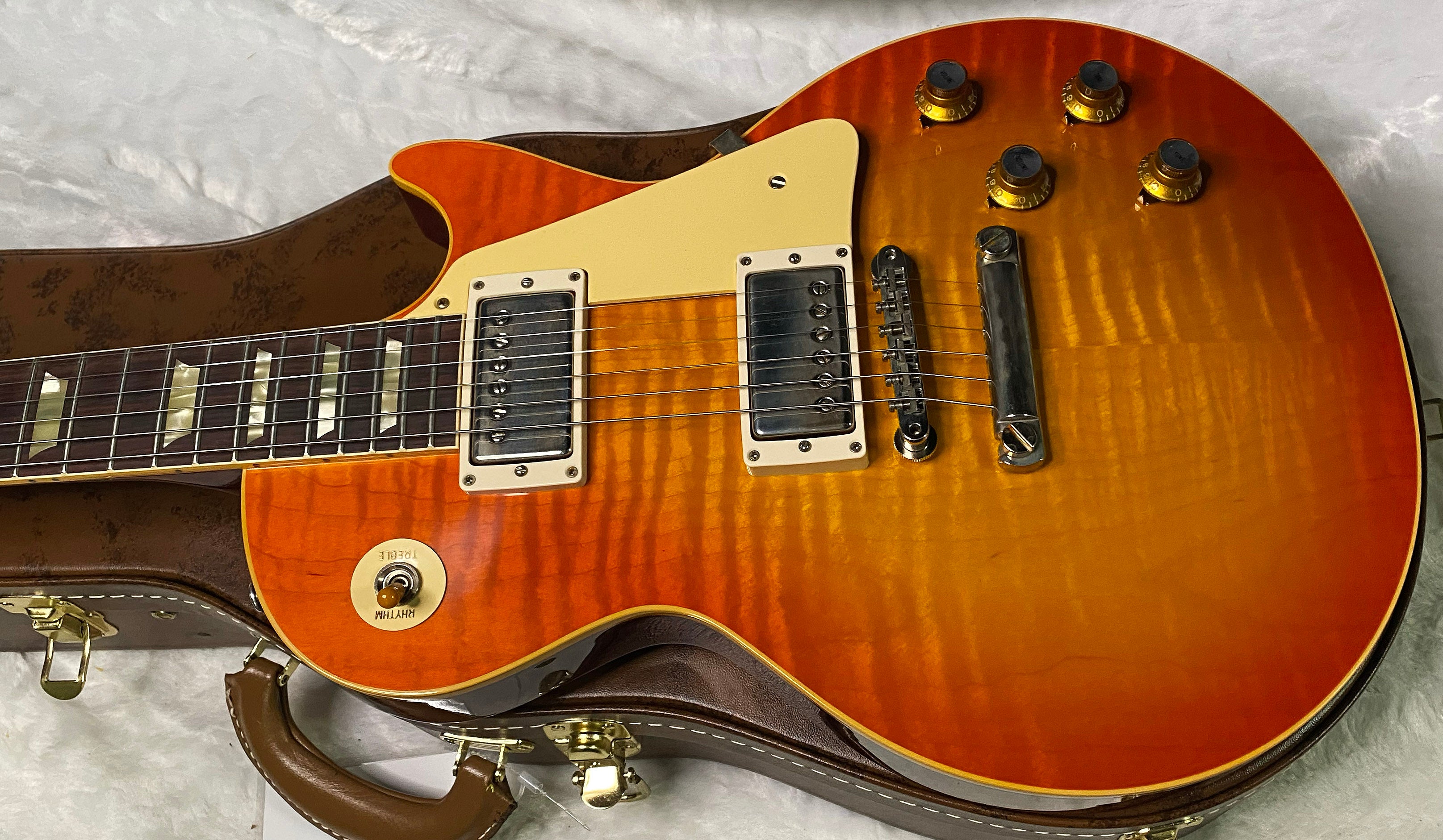 NEW! Gibson Custom 1960 Les Paul Standard Reissue VOS - Tangerine Burst - Authorized Dealer - ONLY 8.6 lbs - G07282