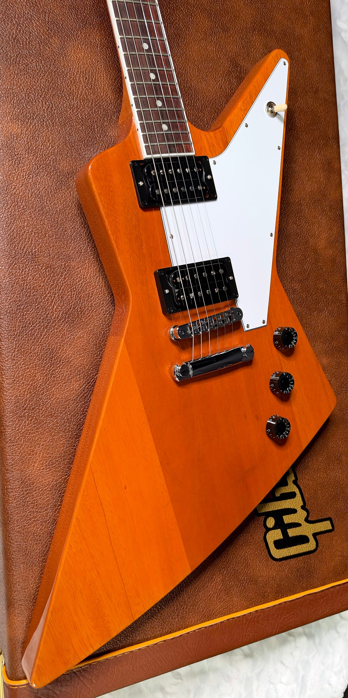 NEW! Gibson '70s Explorer - Antique Natural - Authorized Dealer - 8.1lbs - G07984