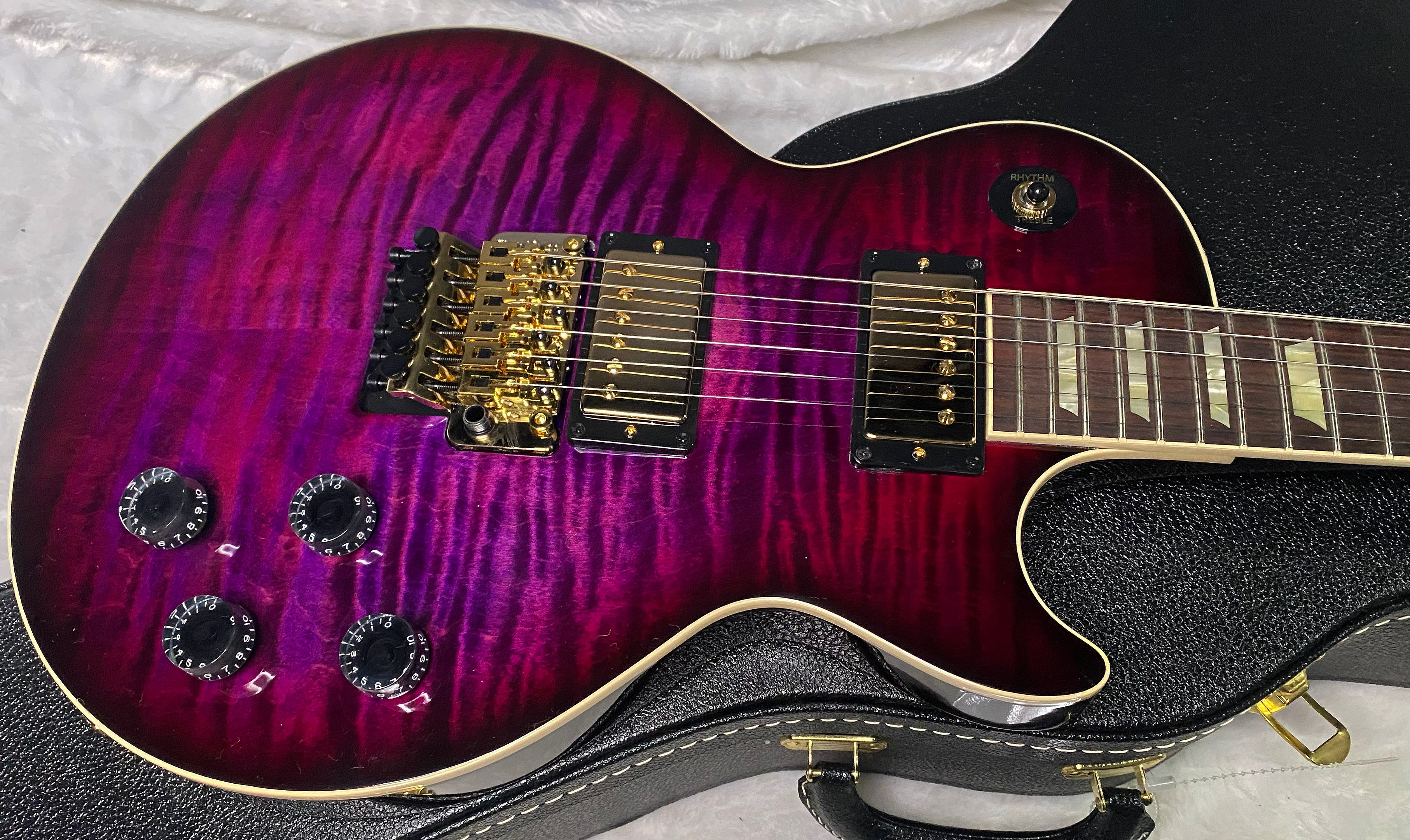 NEW! Gibson Custom Les Paul Axcess Standard Figured Top Floyd Rose Electric Guitar - Greatest Hits II - Authorized Dealer - Tri-Berry Burst - WOW! 8.3lbs - G07307
