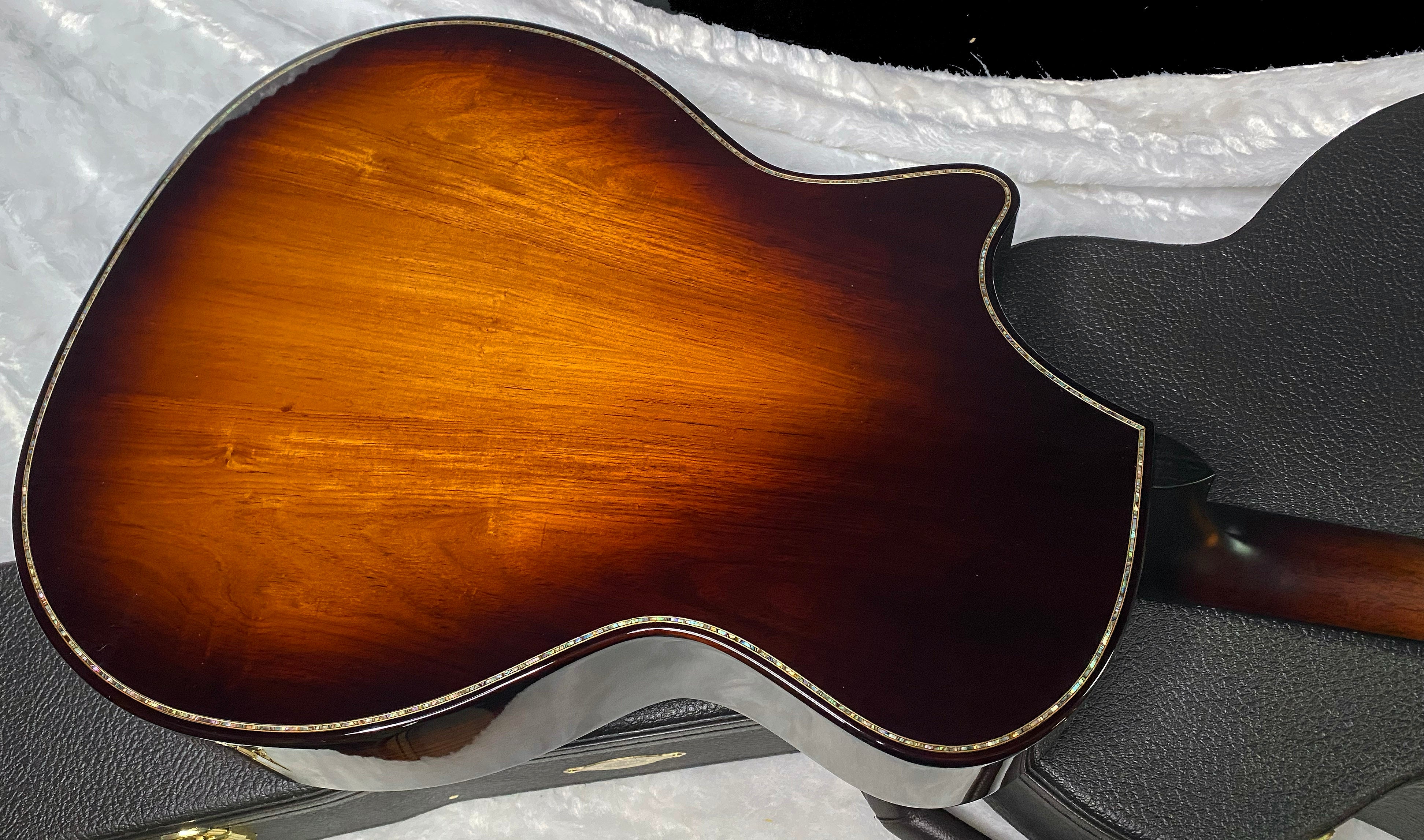 NEW! Taylor 914ce Builder's Edition Acoustic-Electric Guitar - Redwood - Authorized Dealer - 5.1 lbs - G07339