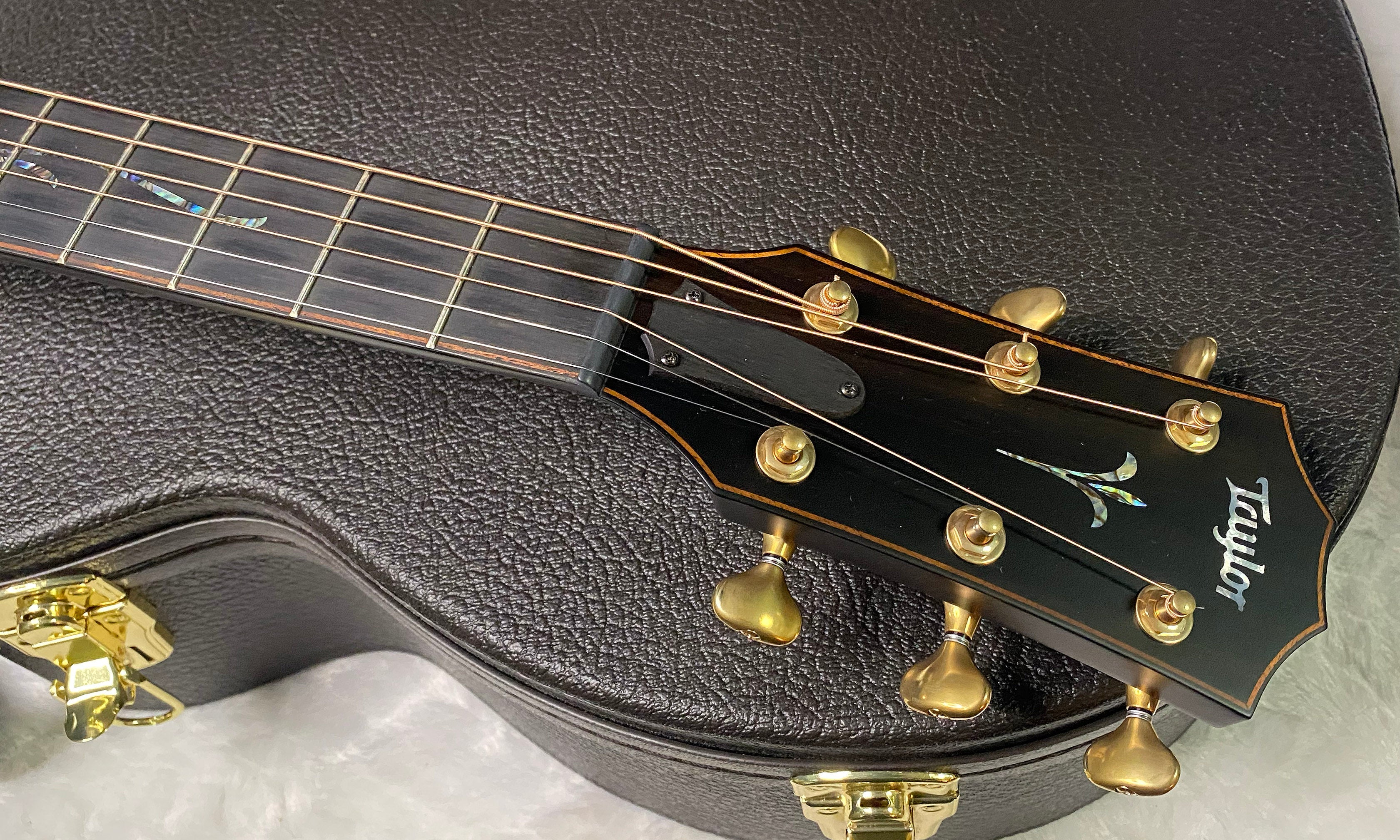 NEW Old Stock! Taylor Builder's Edition K24ce Koa Top Back Sides V-Class - Authorized Dealer - 5lbs - G07342