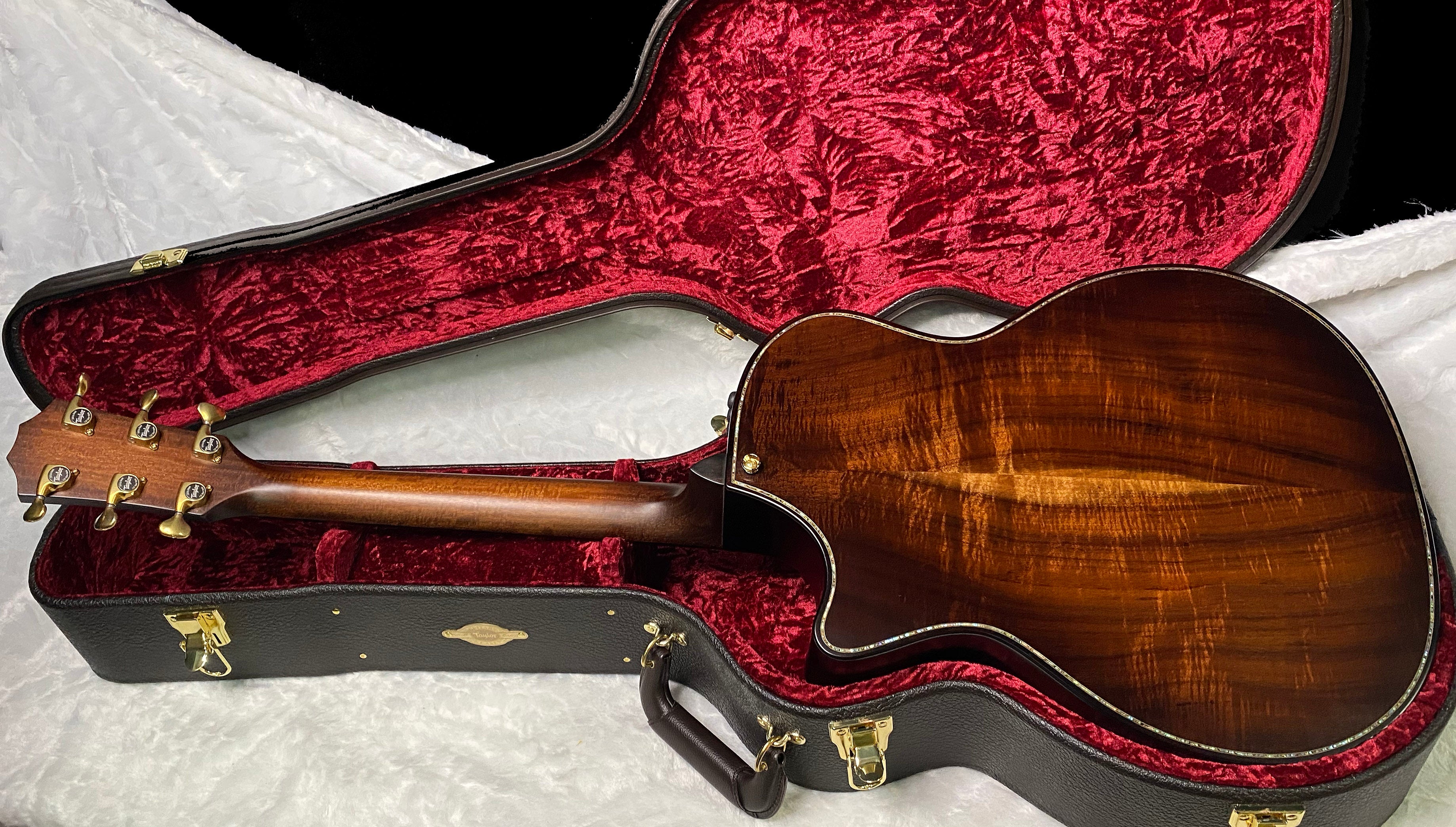 NEW Old Stock! Taylor Builder's Edition K24ce Koa Top Back Sides V-Class - Authorized Dealer - 5lbs - G07342