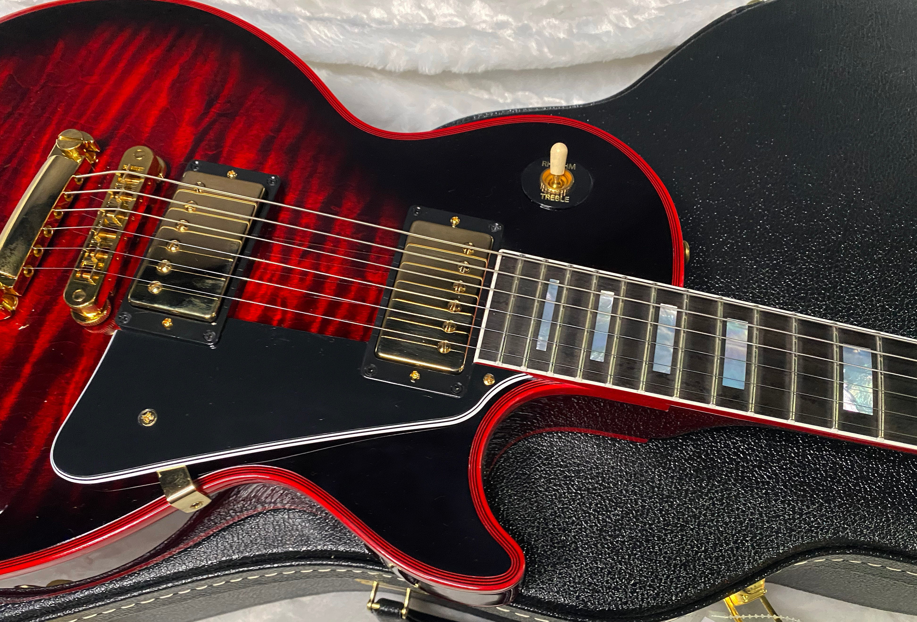 NEW! Gibson Dealer Select Custom Shop Les Paul Custom Red Widow AAA Figured Flame Top - Authorized Dealer - 10 lbs - G07343