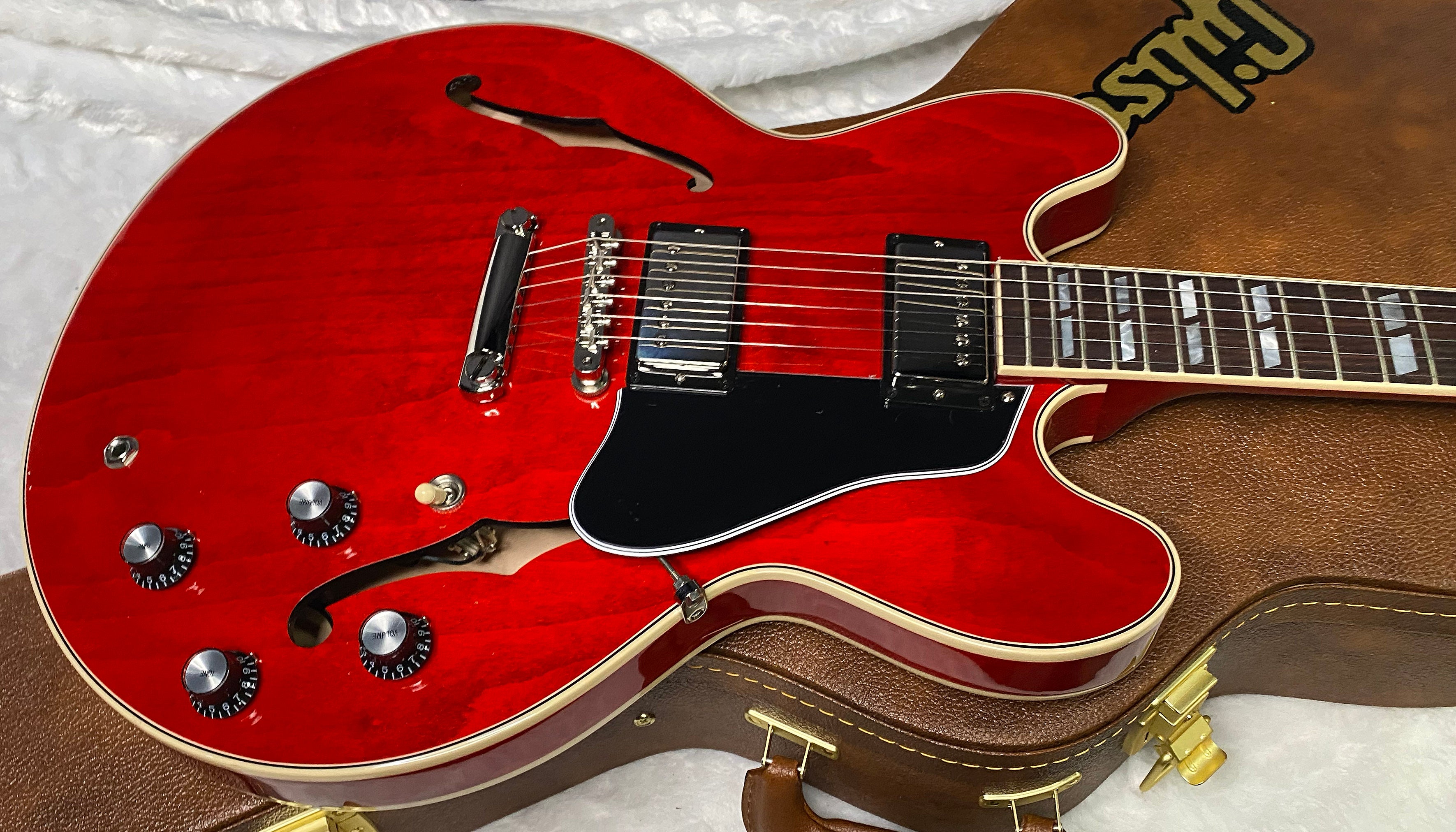 NEW ! Gibson ES-345 Semi Hollowbody Electric Guitar - Sixties 60's Cherry Finish - 8.6 lbs - Authorized Dealer - G07338