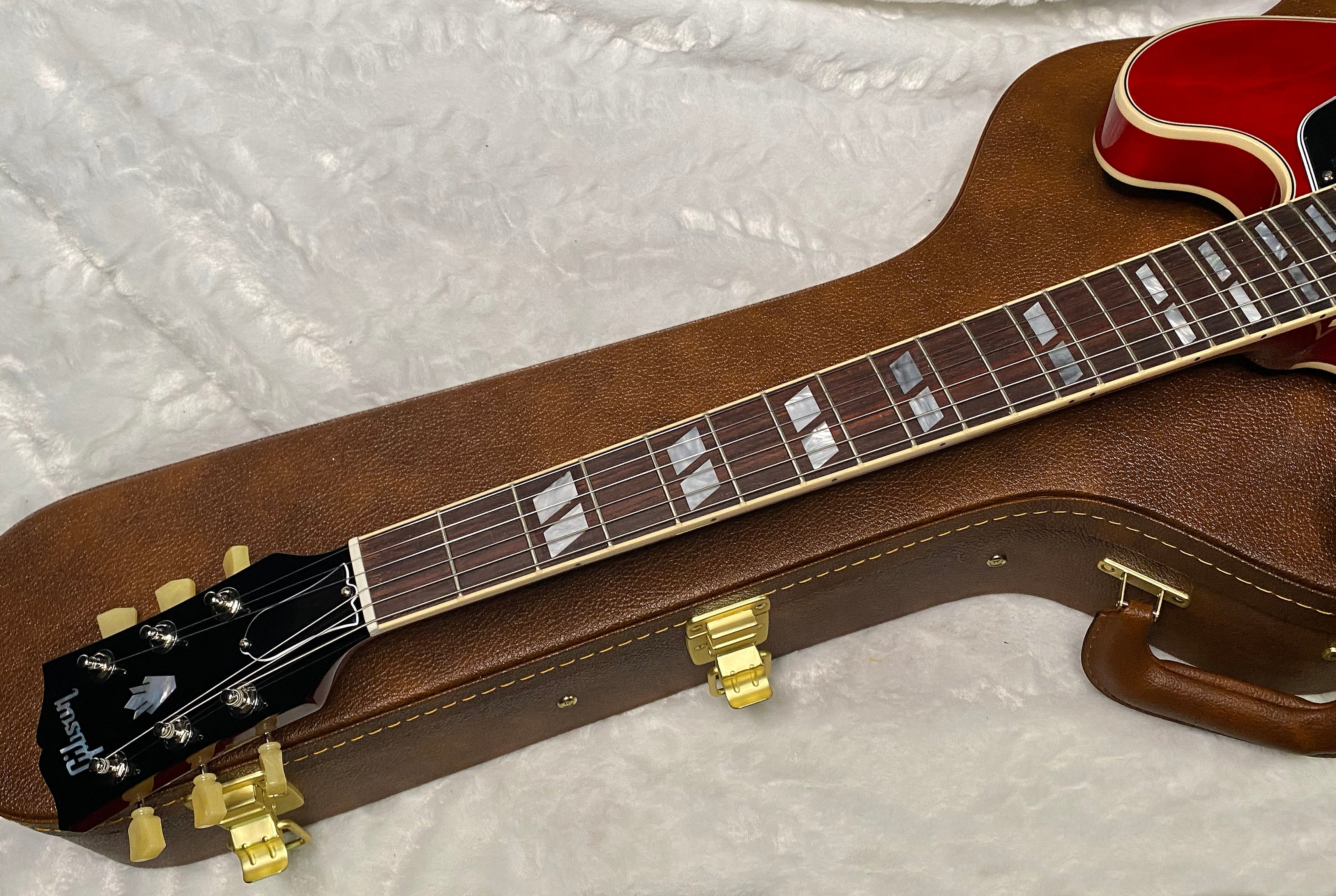 NEW ! Gibson ES-345 Semi Hollowbody Electric Guitar - Sixties 60's Cherry Finish - 8.6 lbs - Authorized Dealer - G07338