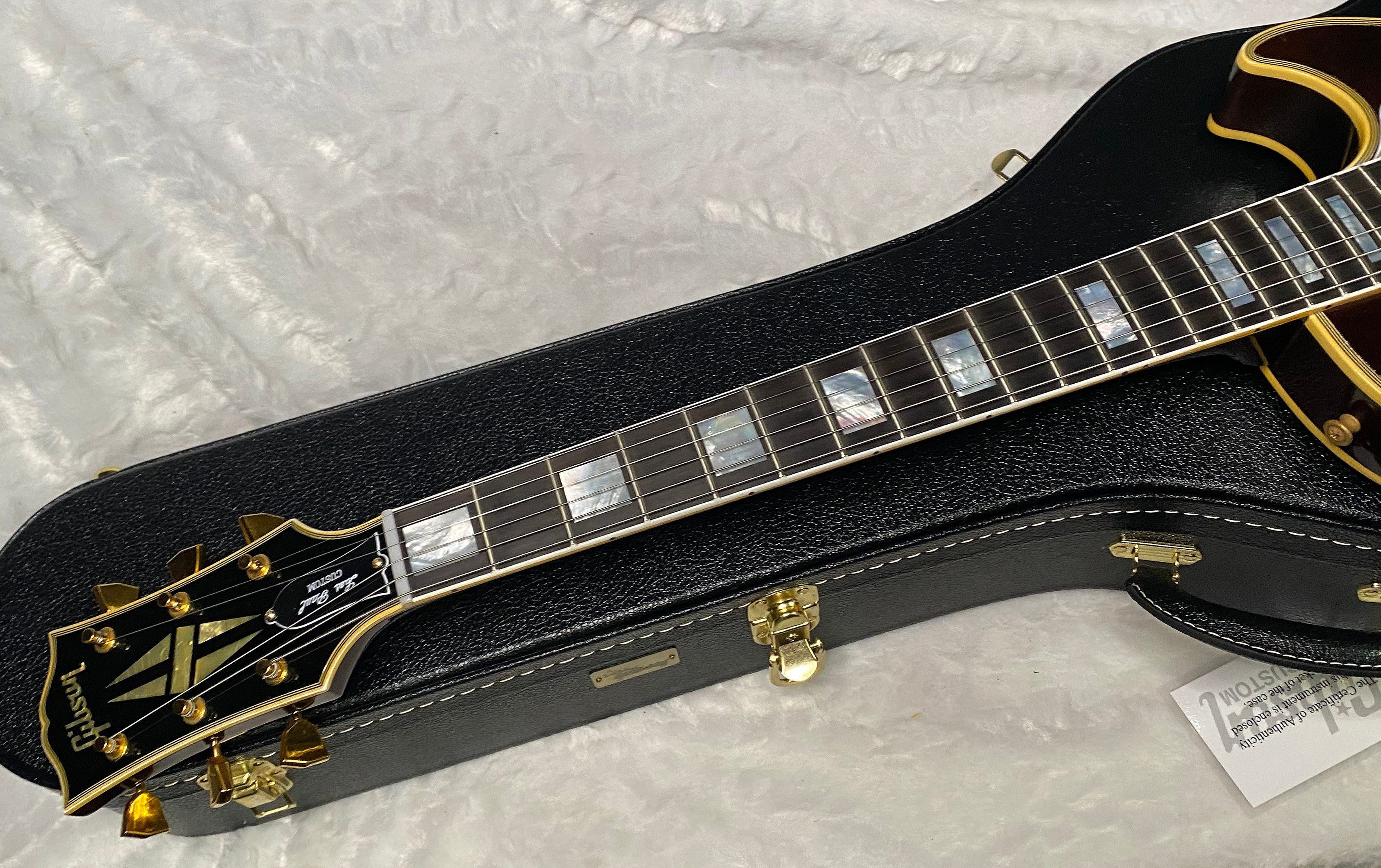 NEW! Gibson Custom Shop Murphy Lab '68 Les Paul Custom Reissue - Light Aged Walnut Finish - Authorized Dealer - Only 9.3 lbs - G07308