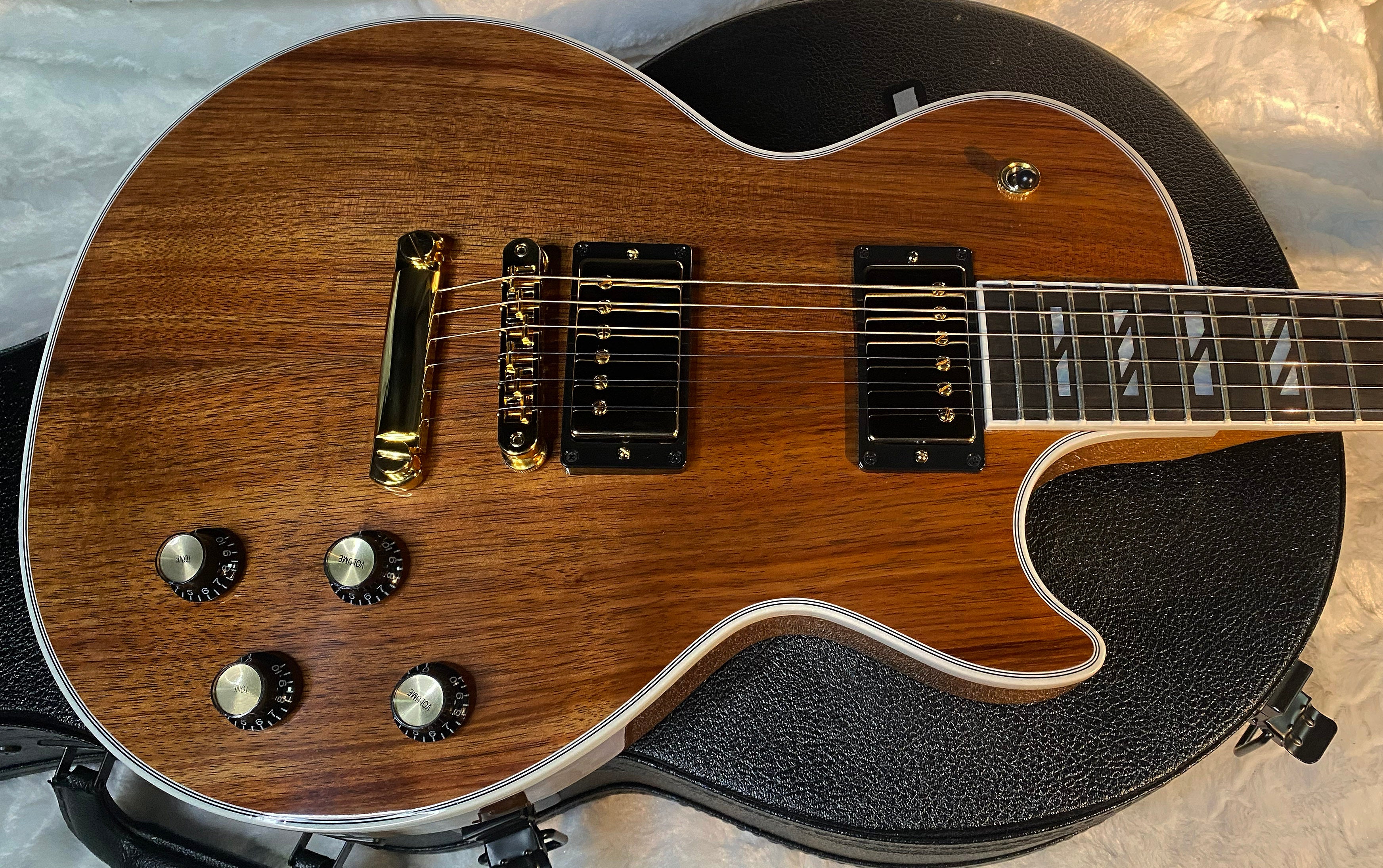NEW ! Gibson Les Paul Supreme - Koa Top - Super Limited Edition - Authorized Dealer - 9 lbs - G06690