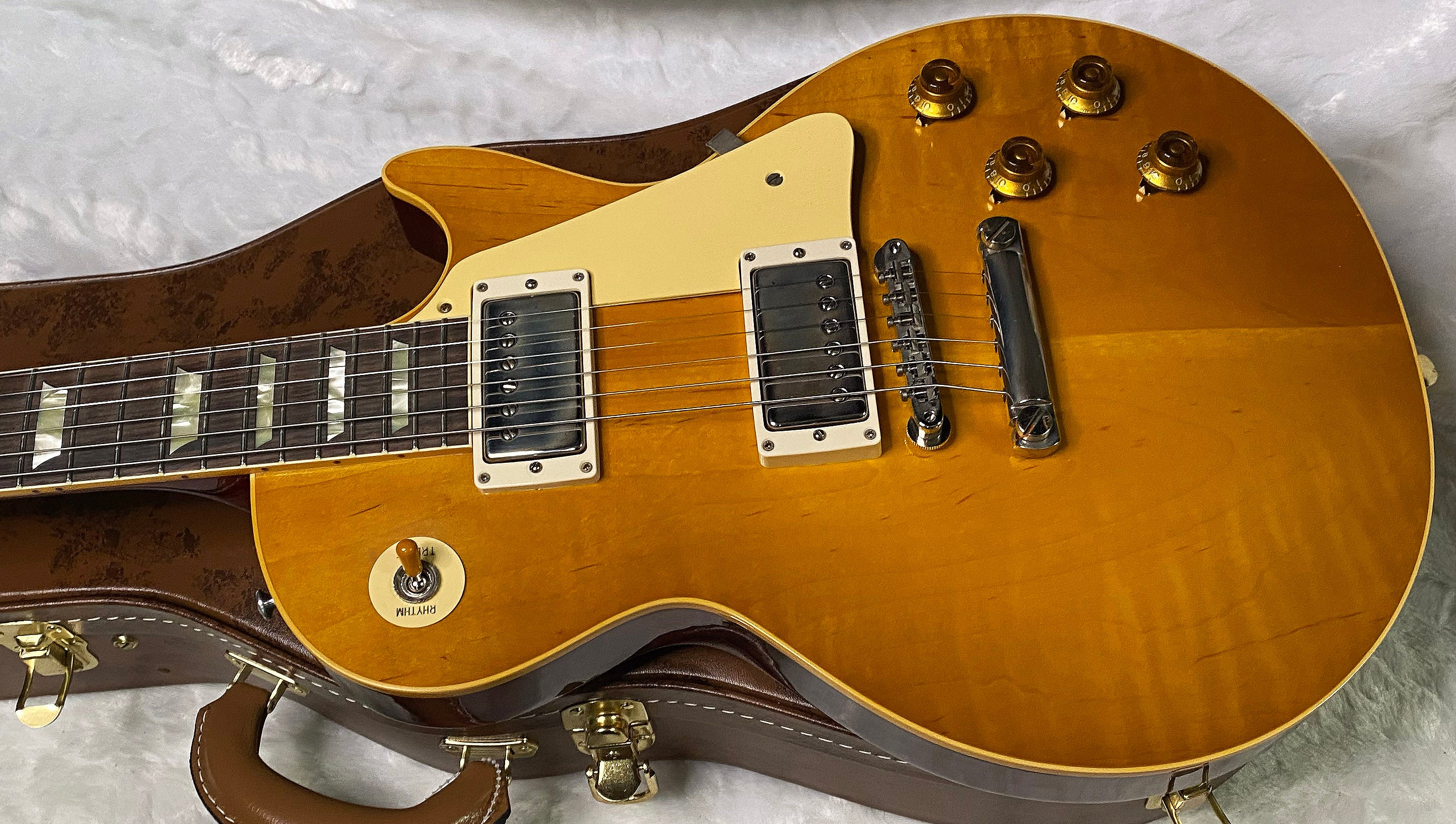 NEW ! Gibson Custom Shop '58 Les Paul Standard 1958 - Lemon Burst VOS - Lightly Figured Maple Top - Authorized Dealer -8.6 lbs - G07287