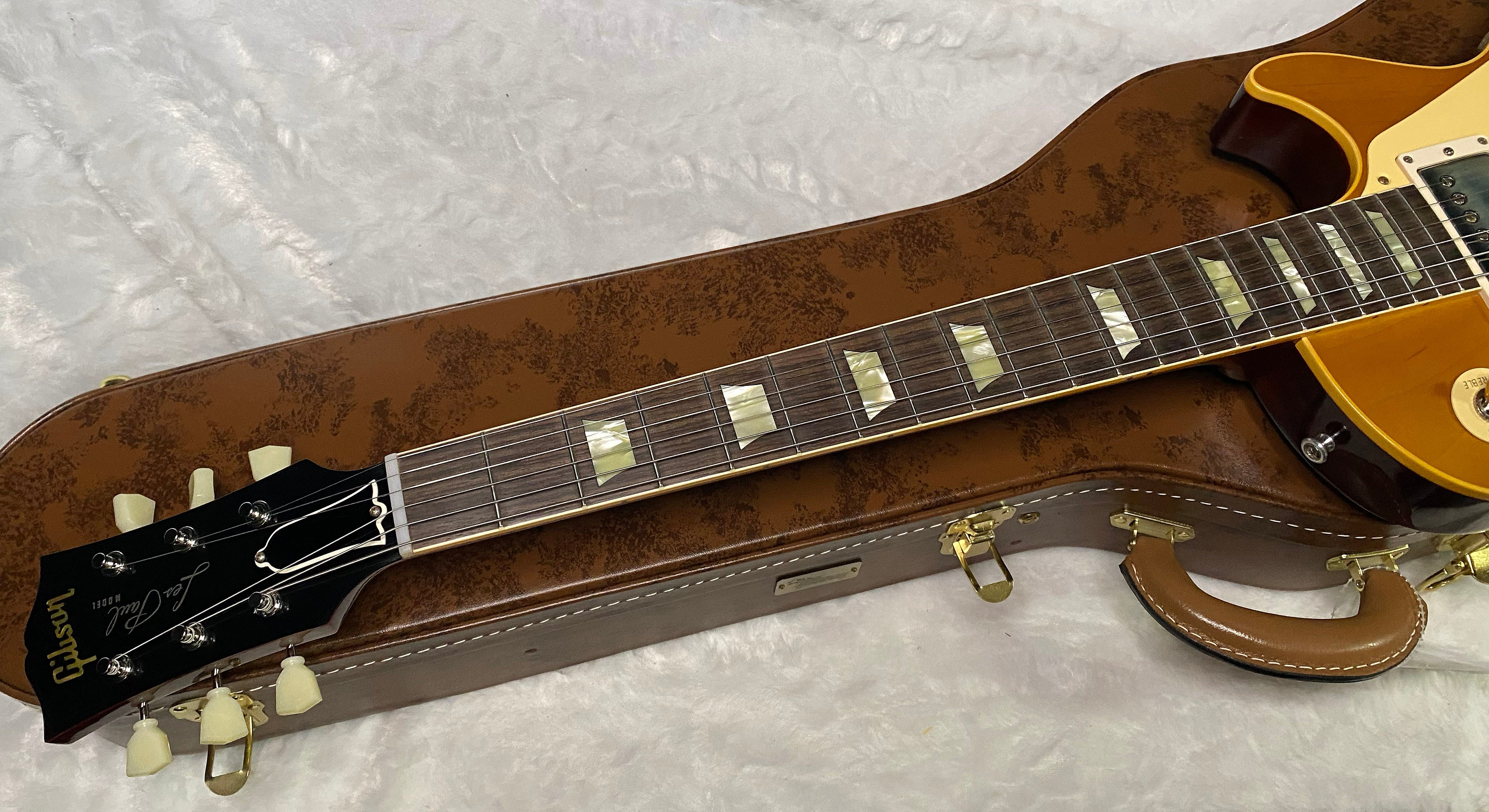 NEW ! Gibson Custom Shop '58 Les Paul Standard 1958 - Lemon Burst VOS - Lightly Figured Maple Top - Authorized Dealer -8.6 lbs - G07287