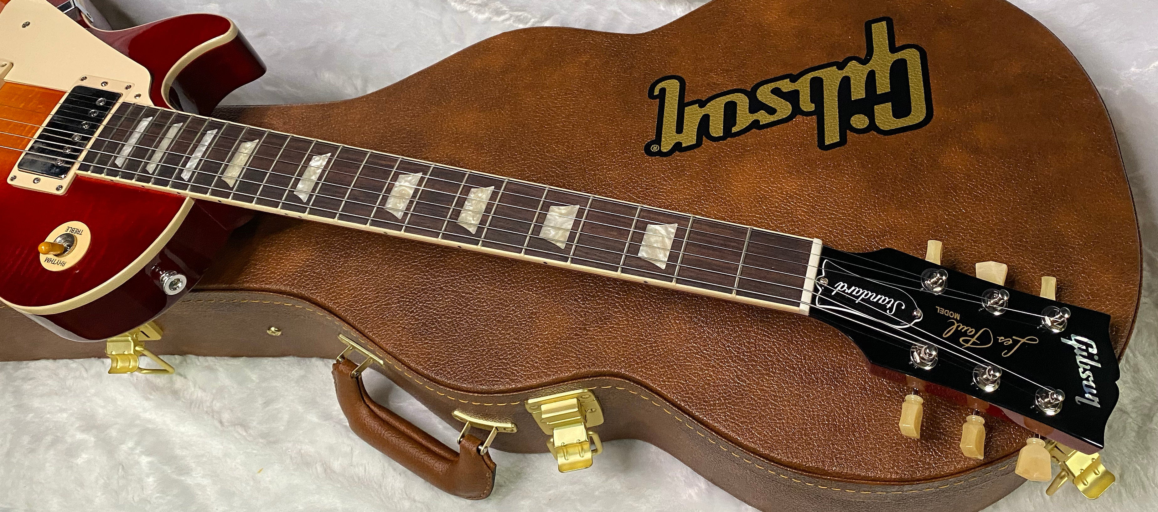NEW ! Gibson Les Paul Standard '50s Left Handed - Sunburst - Killer Curly Flame Top! - WOW! - Authorized Dealer - 9.5 lbs - G07302