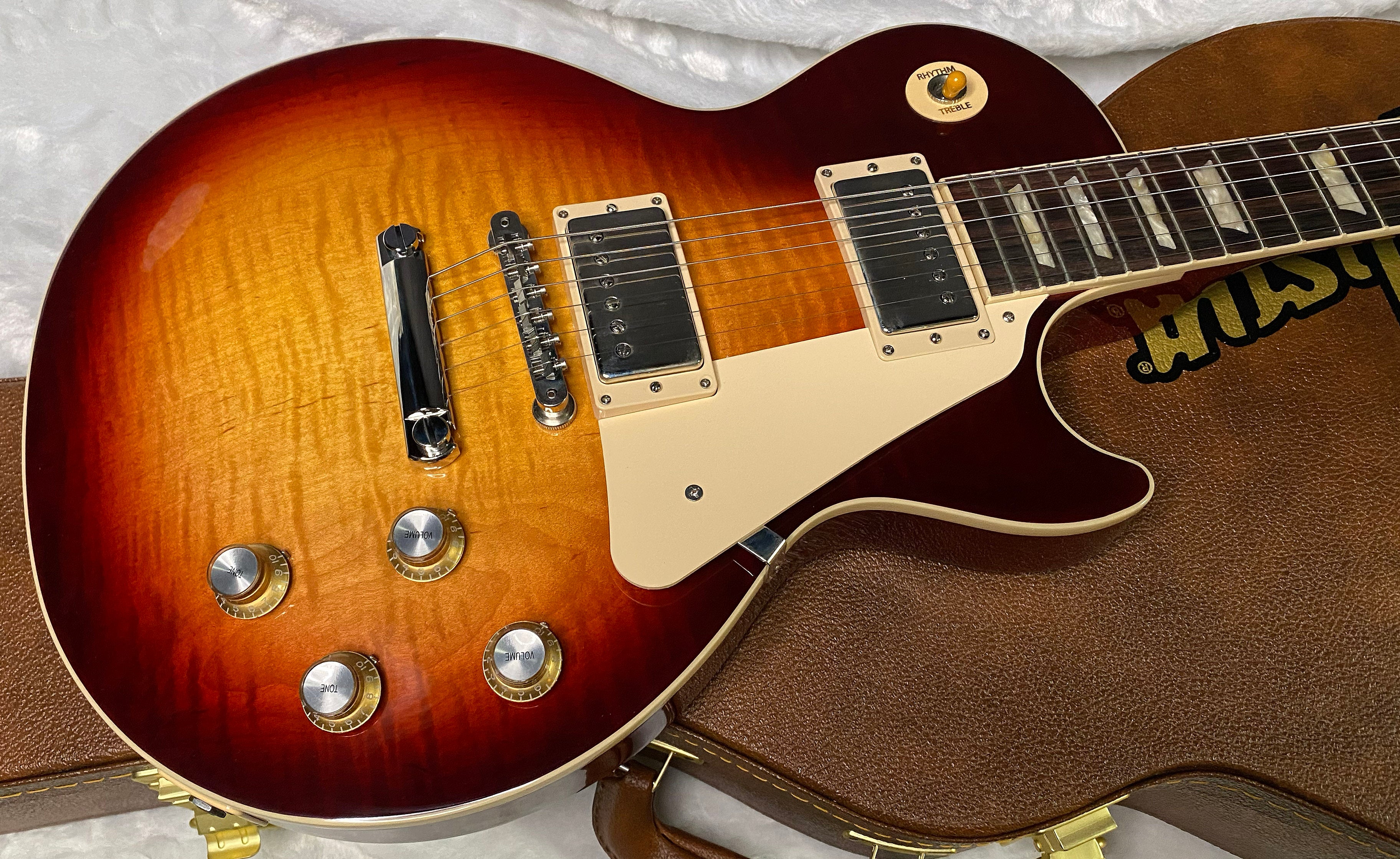 NEW! Gibson Les Paul Standard '60s Bourbon Burst - Curly Flame Maple Top - Authorized Dealer - 9.8 lbs - G07293