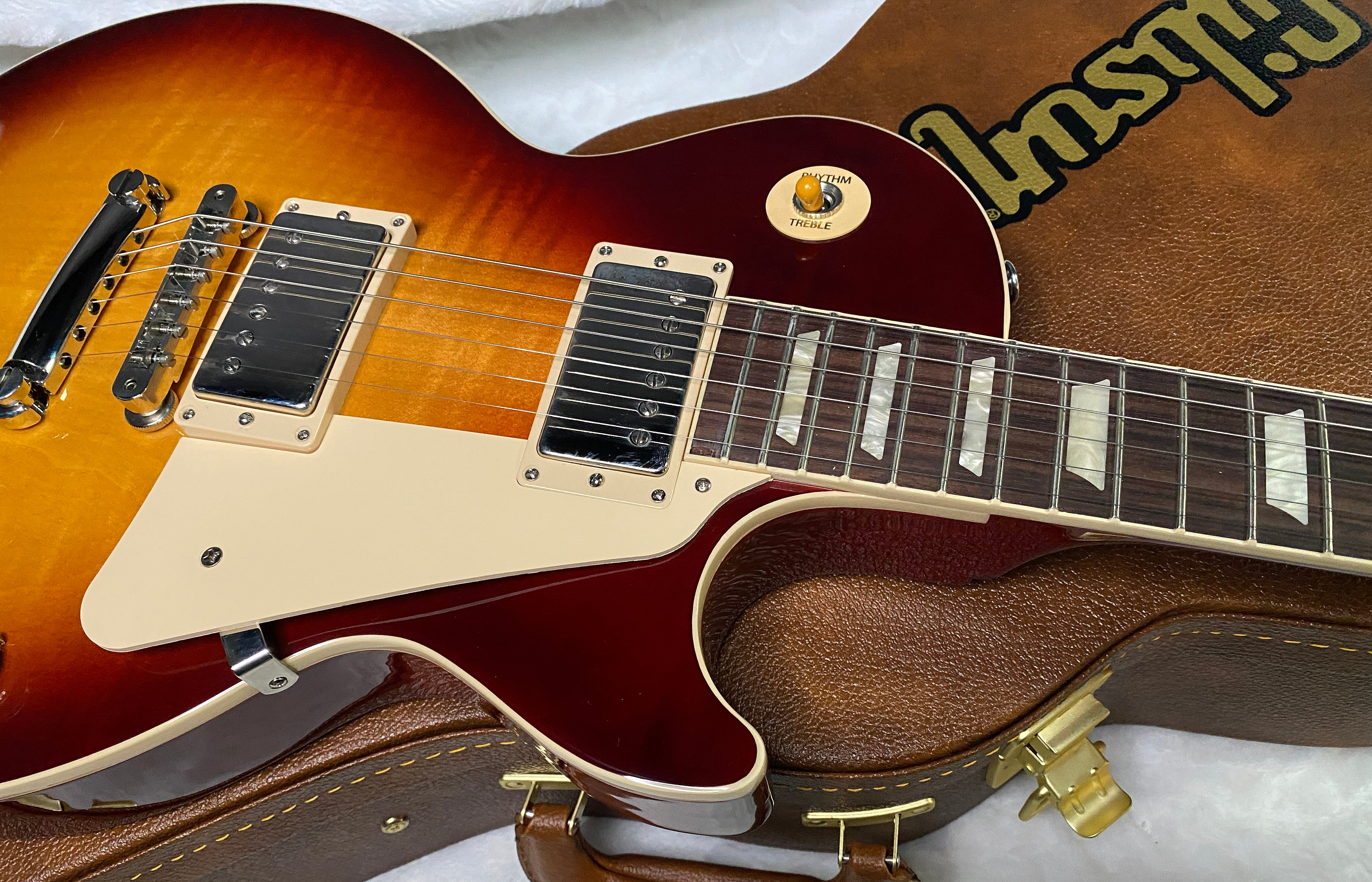 NEW! Gibson Les Paul Standard '60s Bourbon Burst - Authorized Dealer - 9.4 lbs - G07286