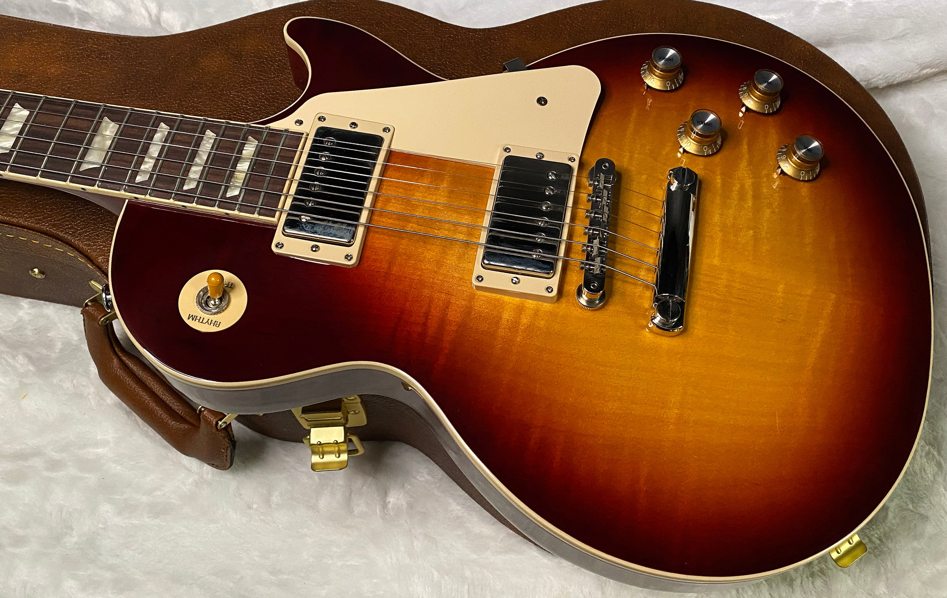 NEW! Gibson Les Paul Standard '60s Bourbon Burst - Authorized Dealer - 9.4 lbs - G07286