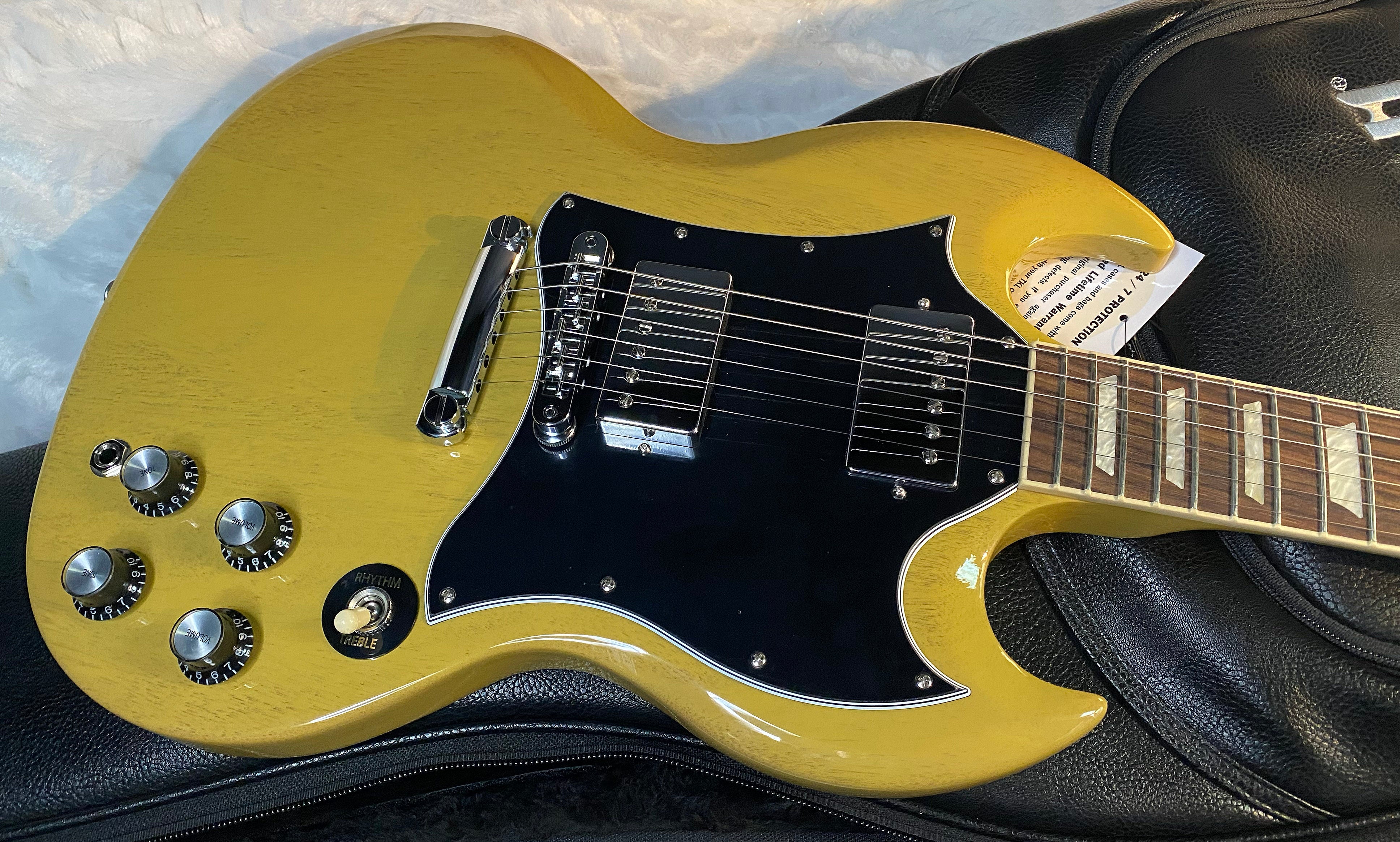 NEW ! Gibson SG Standard TV Yellow Finish - Original Gibson Leather Gig Bag - Authorized Dealer - Only 6.5 lbs - G06739