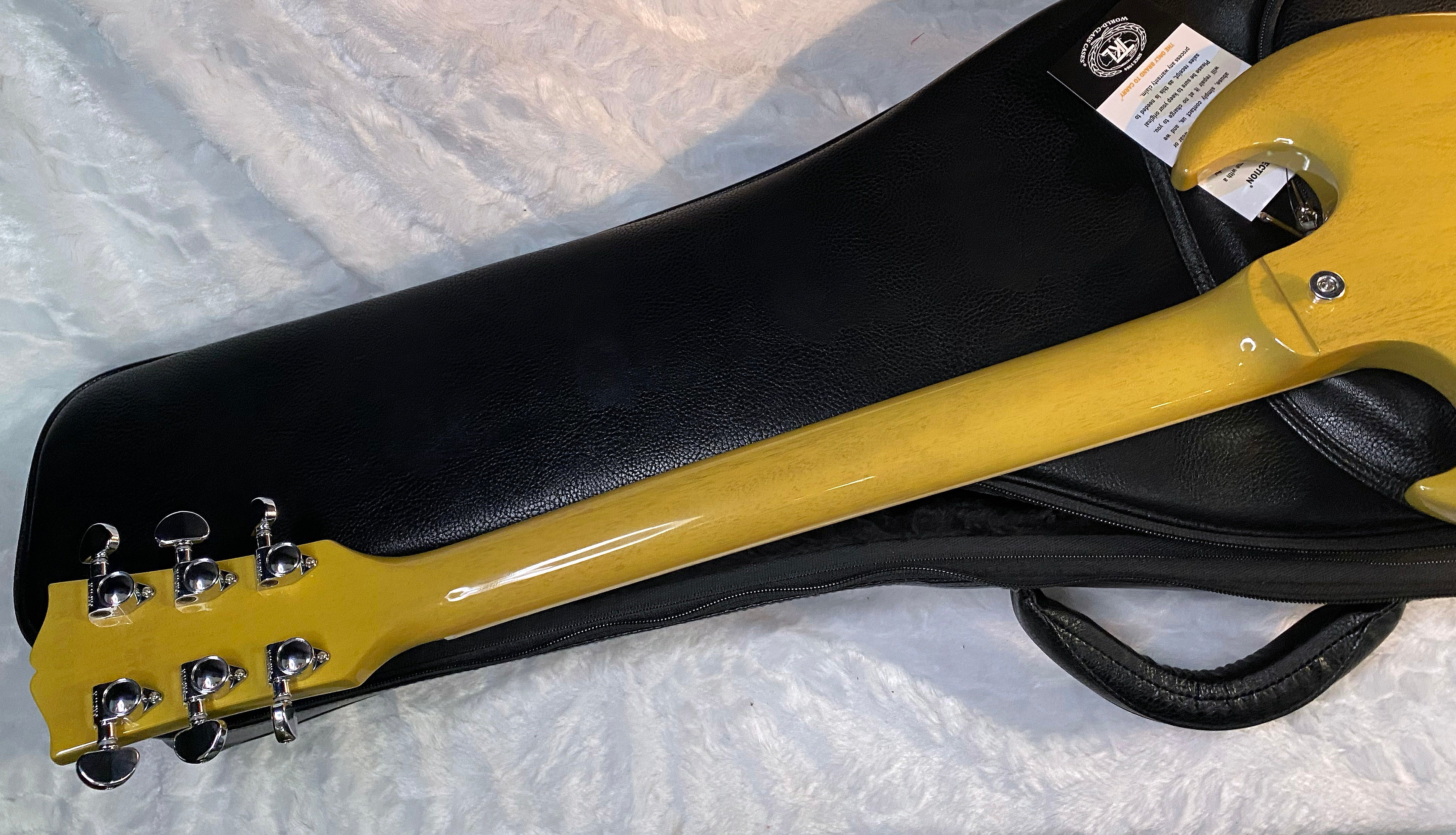 NEW ! Gibson SG Standard TV Yellow Finish - Original Gibson Leather Gig Bag - Authorized Dealer - Only 6.5 lbs - G06739