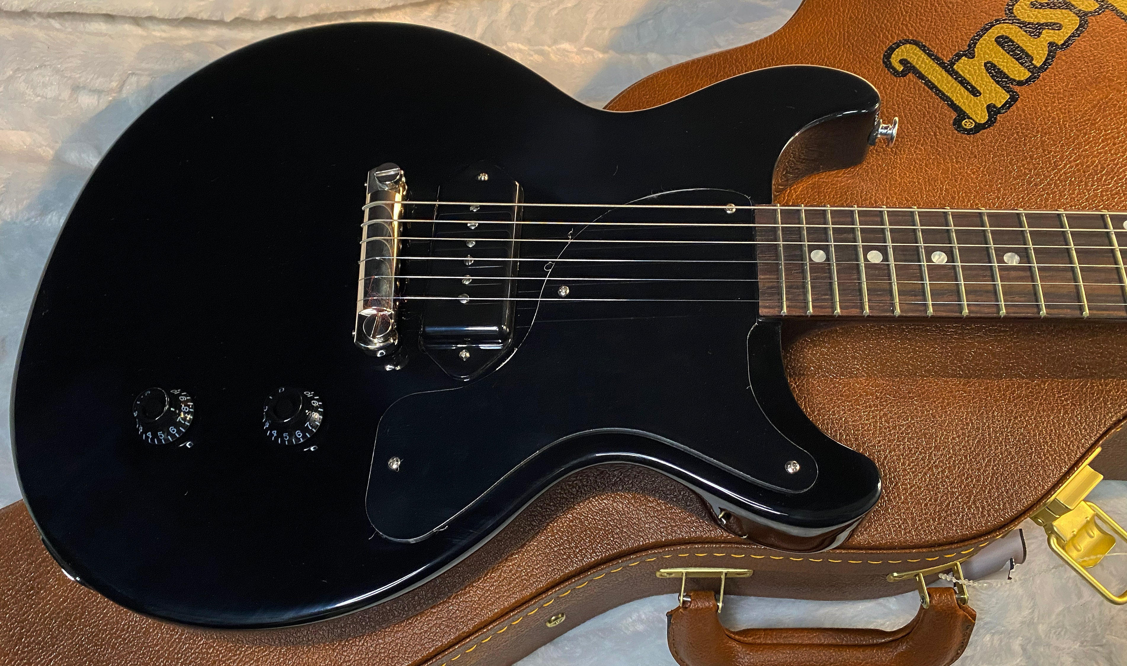 NEW! Gibson Les Paul Junior DC Double Cut - Ebony Finish - Authorized Dealer - 7.5 lbs - G06700