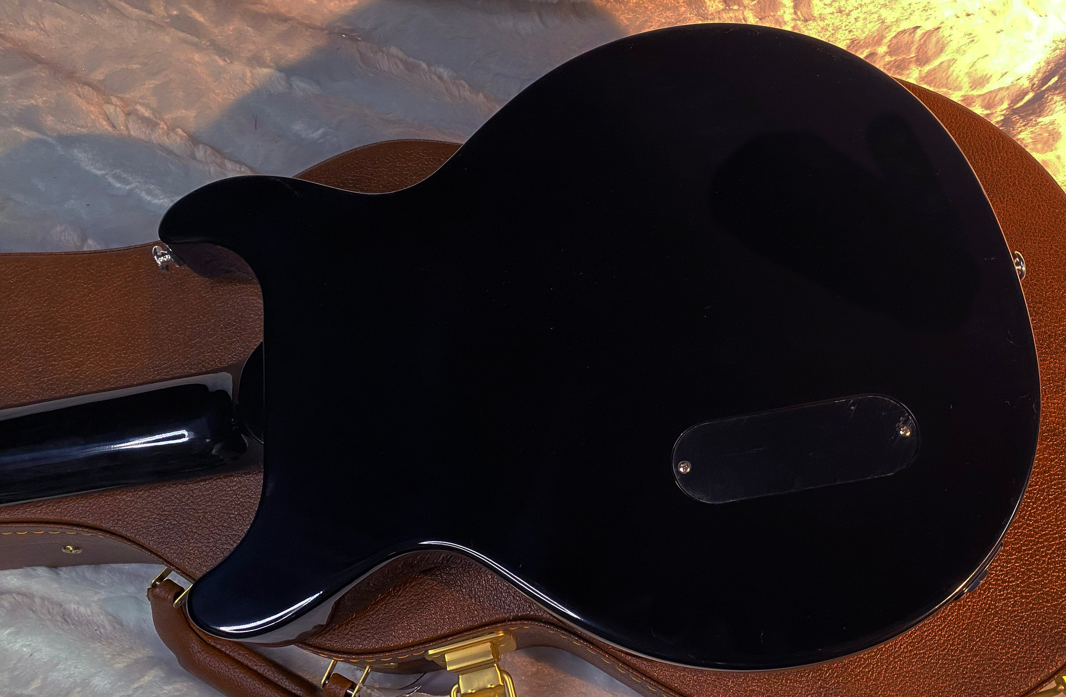 NEW! Gibson Les Paul Junior DC Double Cut - Ebony Finish - Authorized Dealer - 7.5 lbs - G06700