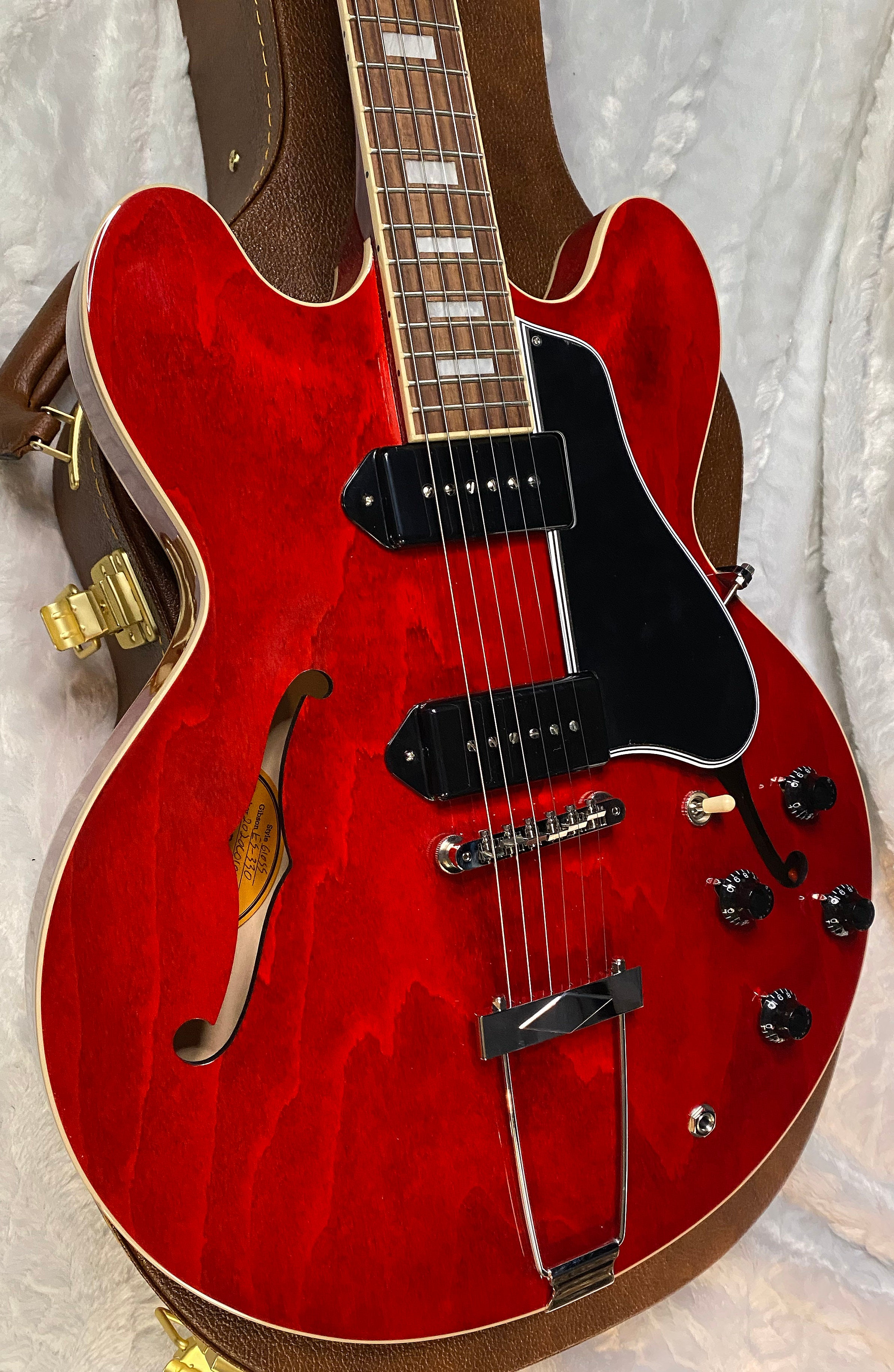 NEW ! Gibson ES-330 Hollowbody Electric Guitar - Sixties Cherry - Authorized Dealer - Only 6.3 lbs! G06715