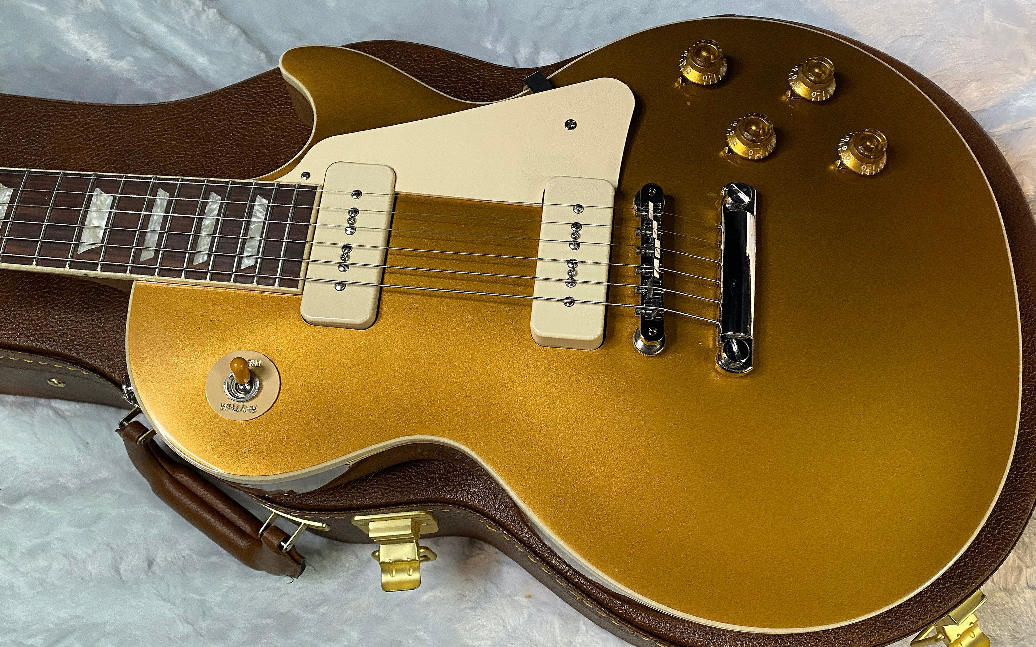 NEW! Gibson Les Paul Standard '50s P-90 - Gold Top - Authorized Dealer - 9.6 lbs - G06725
