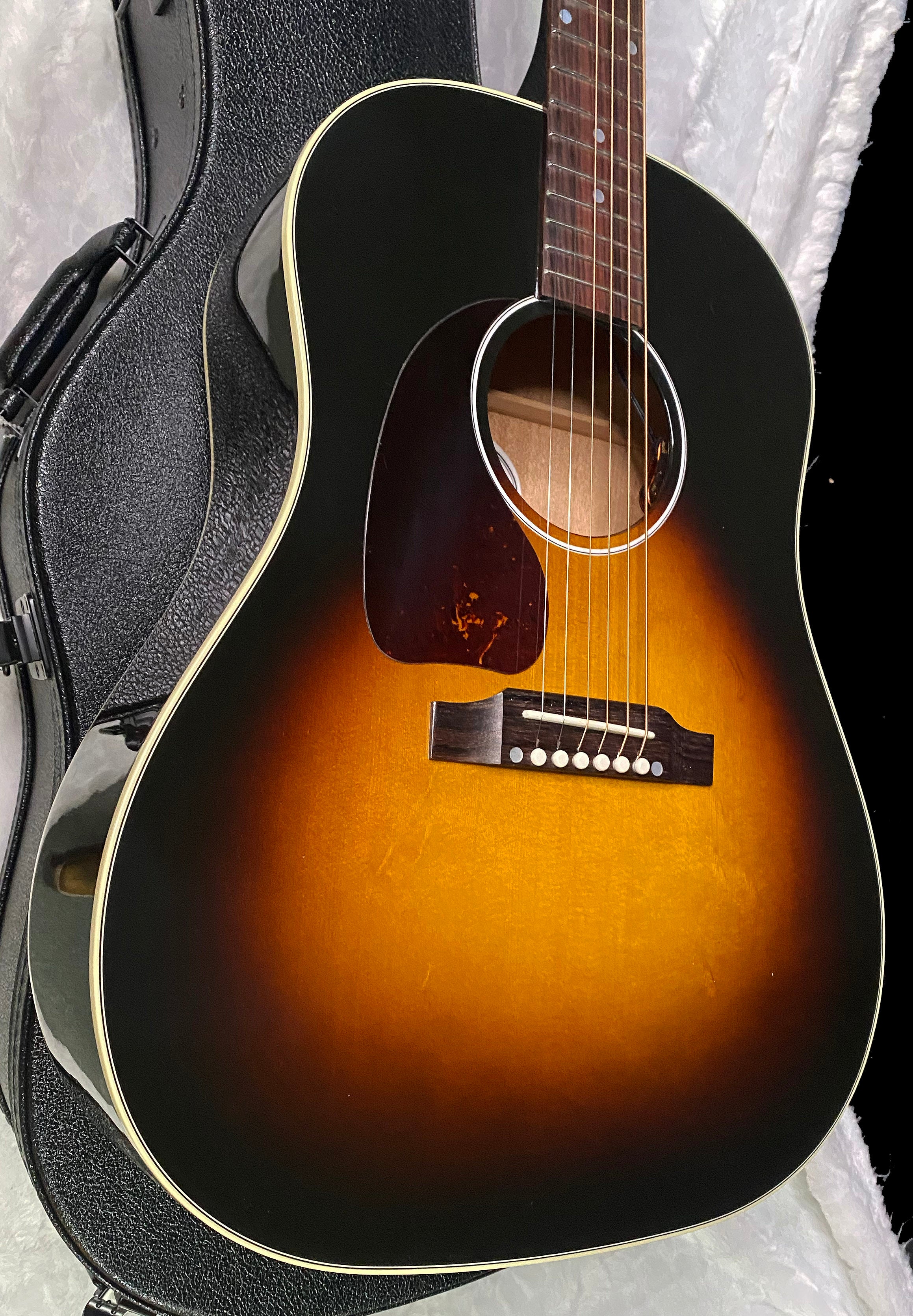 NEW! Gibson J-45 Standard Acoustic Electric Guitar - Left Handed - Vintage Sunburst - Authorized Dealer - 4.6 lbs - G07359