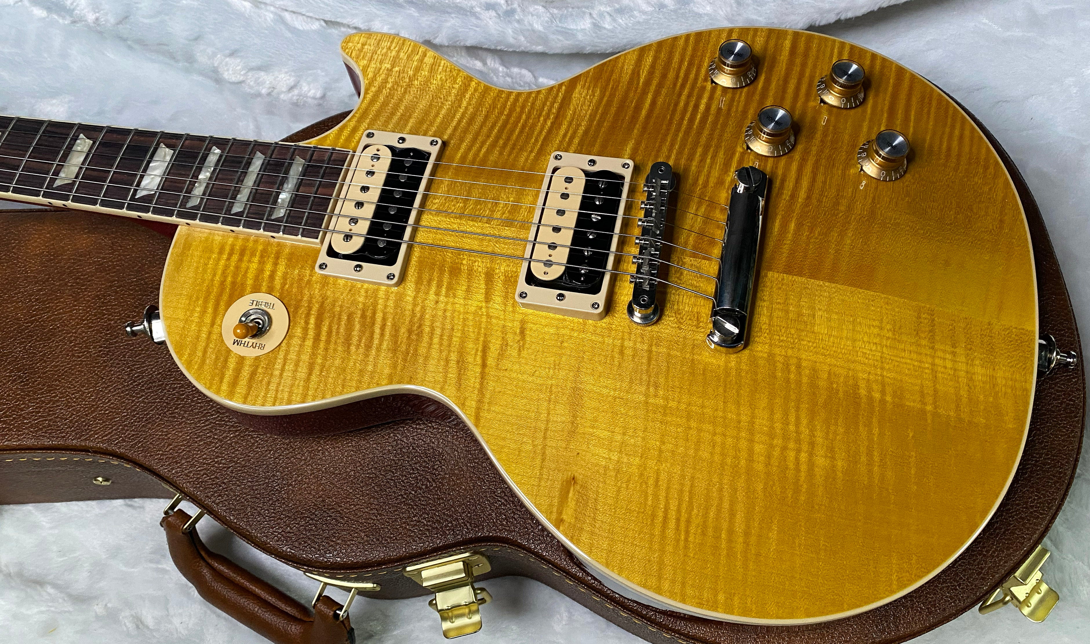NEW ! Gibson Les Paul Slash - Appetite Burst - Beautiful Flame Top - Authorized Dealer - Only 8.5 lbs - G07355