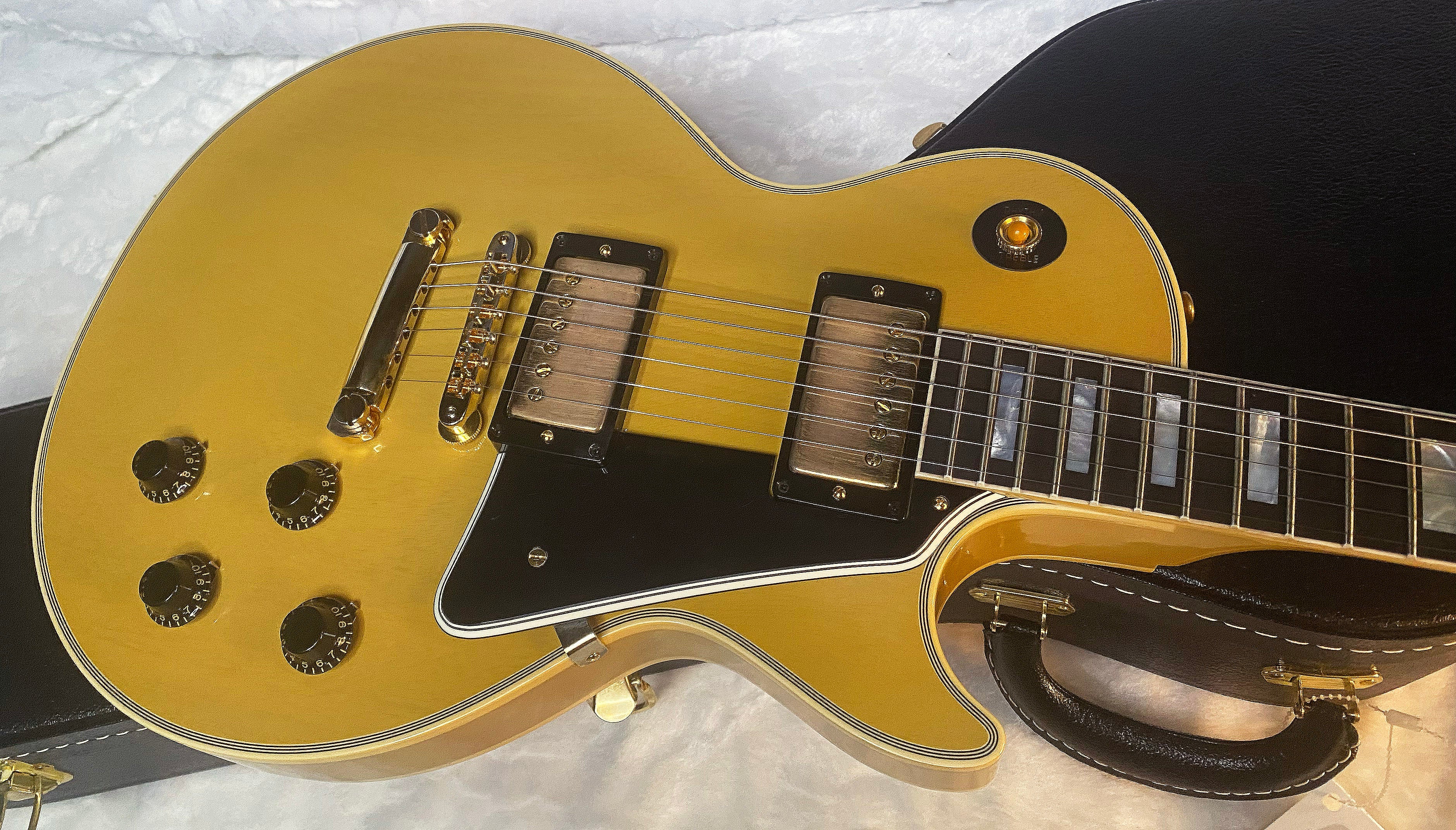 NEW! Gibson Les Paul Custom 1957 Reissue VOS Made 2 Measure - Custom Shop - TV Yellow - Authorized Dealer - G03724