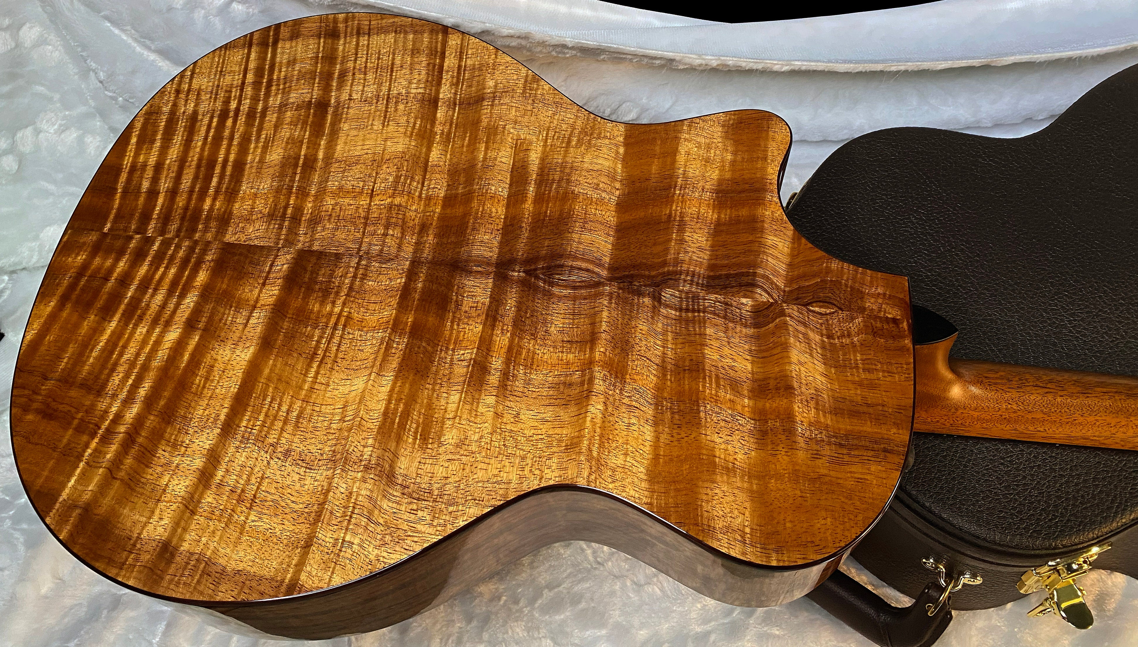 NEW! Taylor Custom 724ce Acoustic-Electric Guitar - Natural Gloss - AAAAA Hand Picked Koa - WOW! Authorized Dealer - G05888