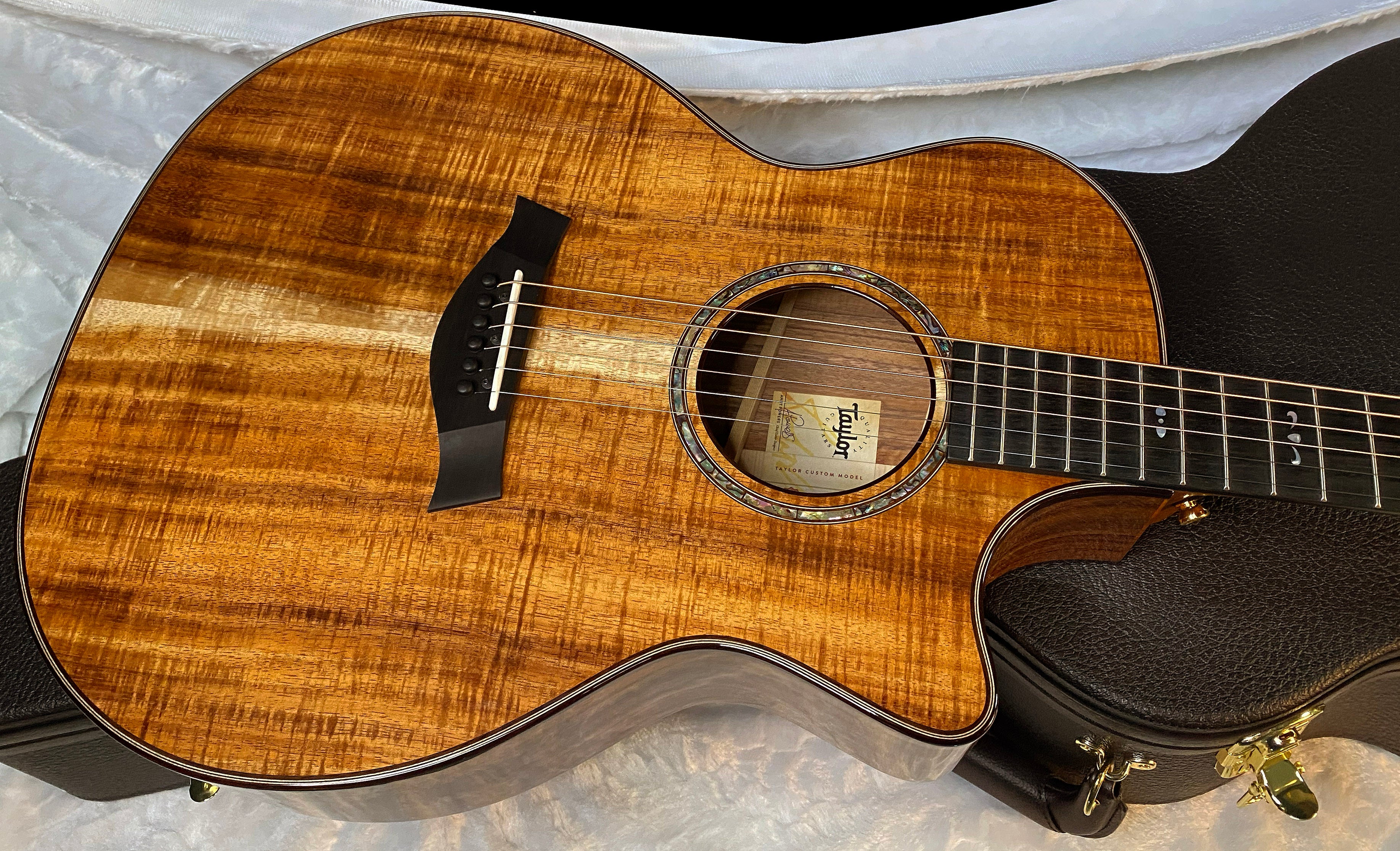 NEW! Taylor Custom 724ce Acoustic-Electric Guitar - Natural Gloss - AAAAA Hand Picked Koa - WOW! Authorized Dealer - G05891
