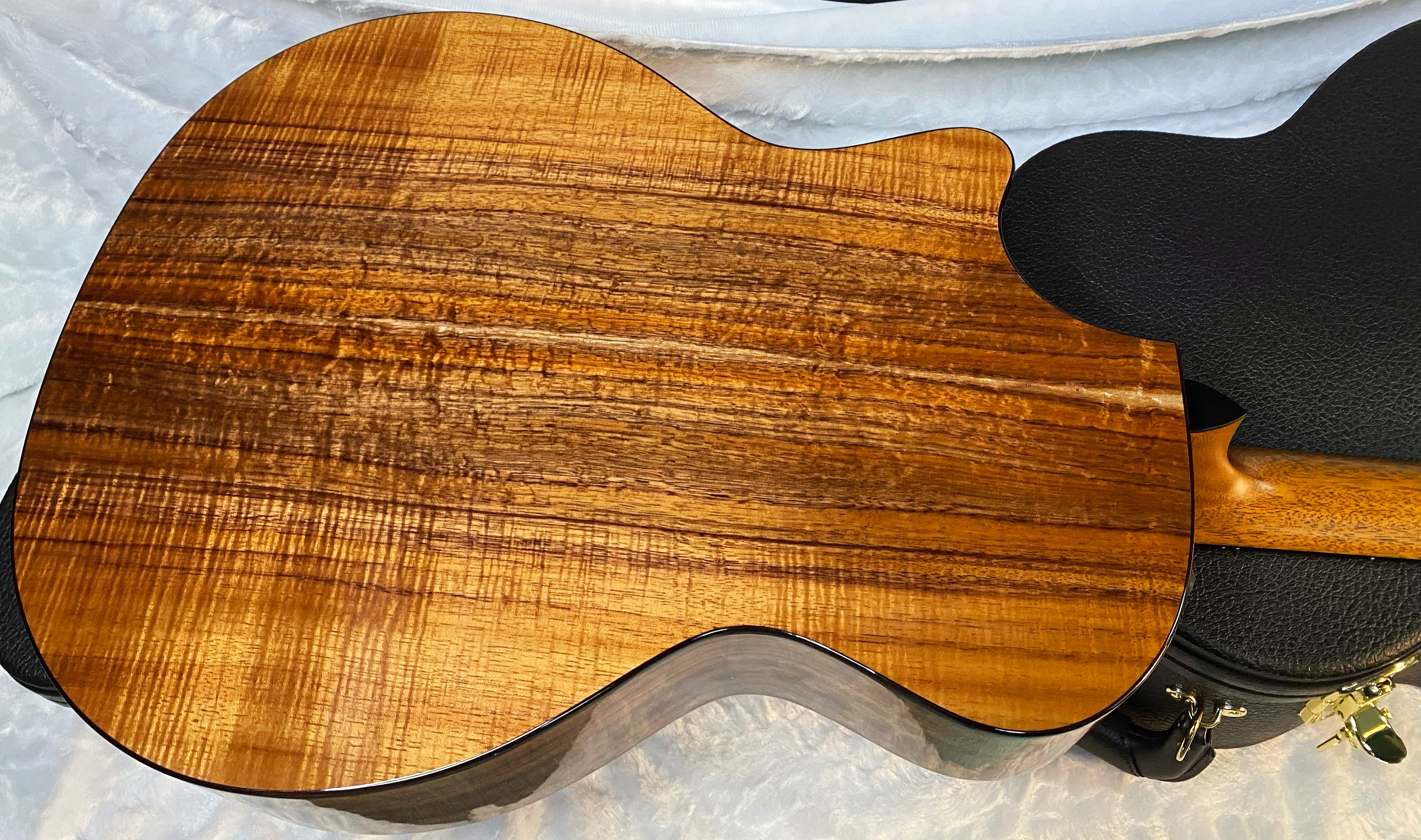 NEW! Taylor Custom 724ce Acoustic-Electric Guitar - Natural Gloss - AAAAA Hand Picked Koa - WOW! Authorized Dealer - G05891