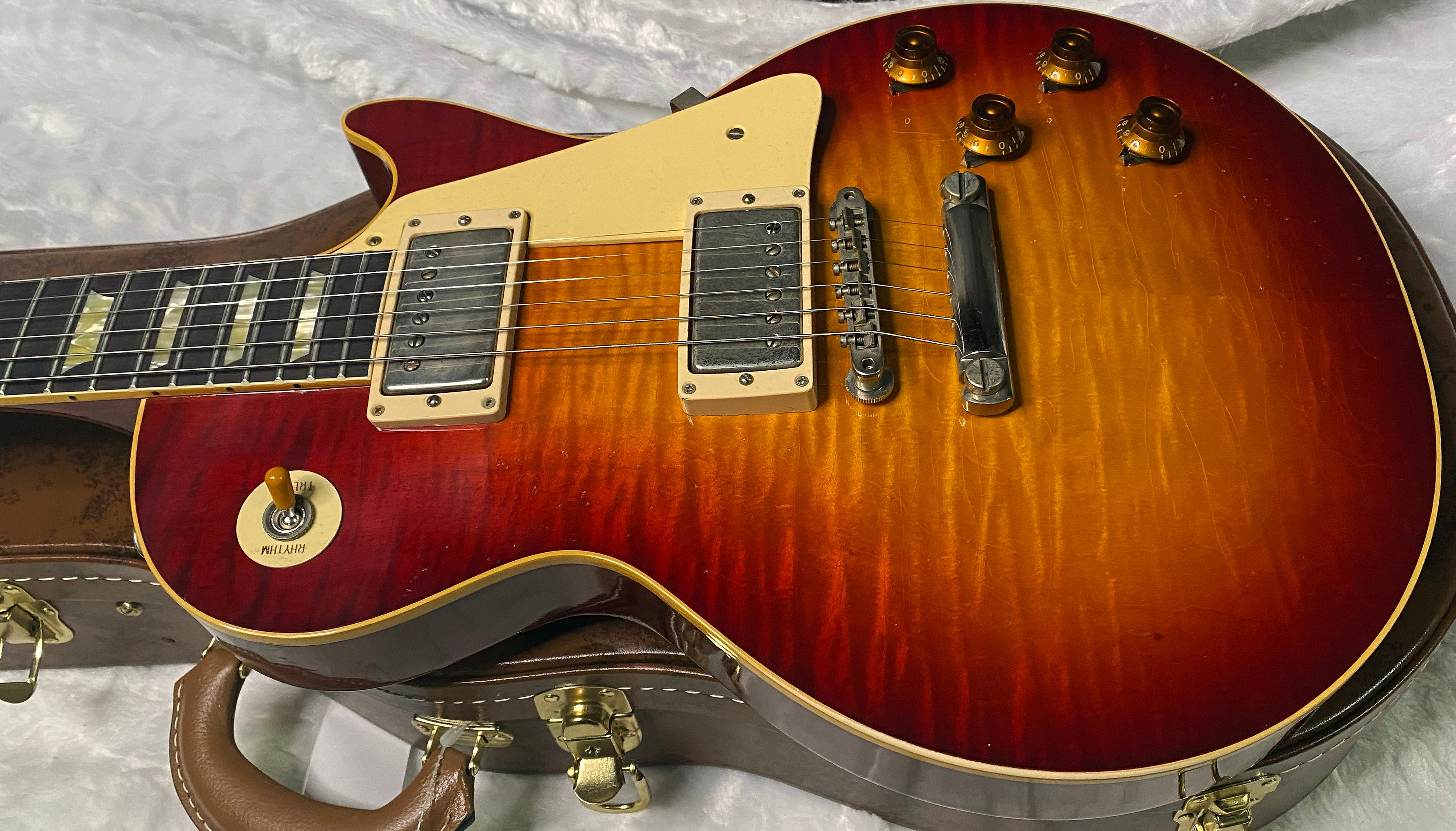NEW! Gibson Custom Shop 1959 Les Paul Standard Murphy Lab Light Aged - Dark Cherry - Only 8.55 lbs - One Off! Dealer Select - Authorized Dealer - G07378