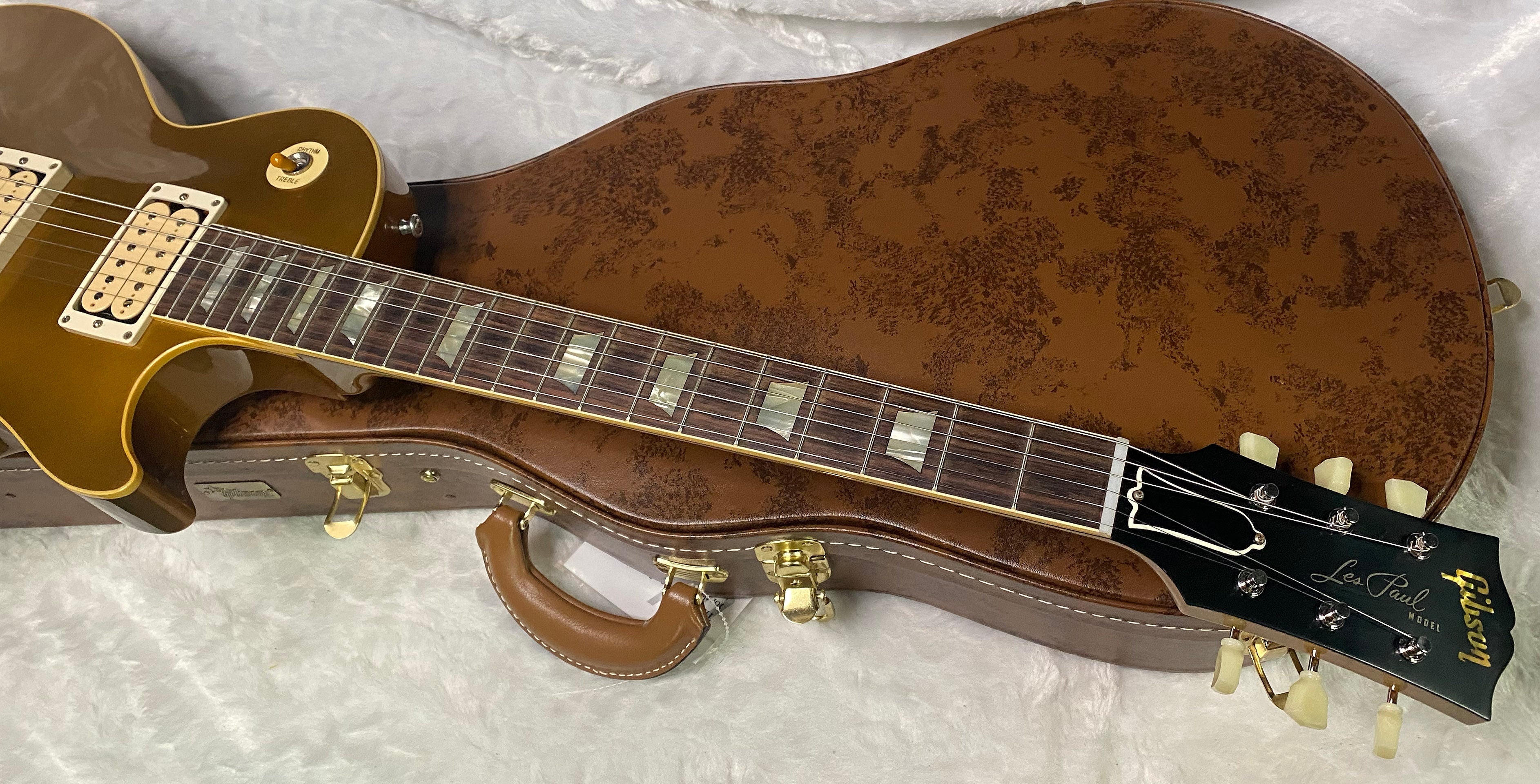 MINT! Gibson Custom Shop '57 Les Paul ALL OVER Double Gold Reissue - VOS - Uncovered Double White Pick-Ups - Authorized Dealer - Only 8.25 lbs - G07383