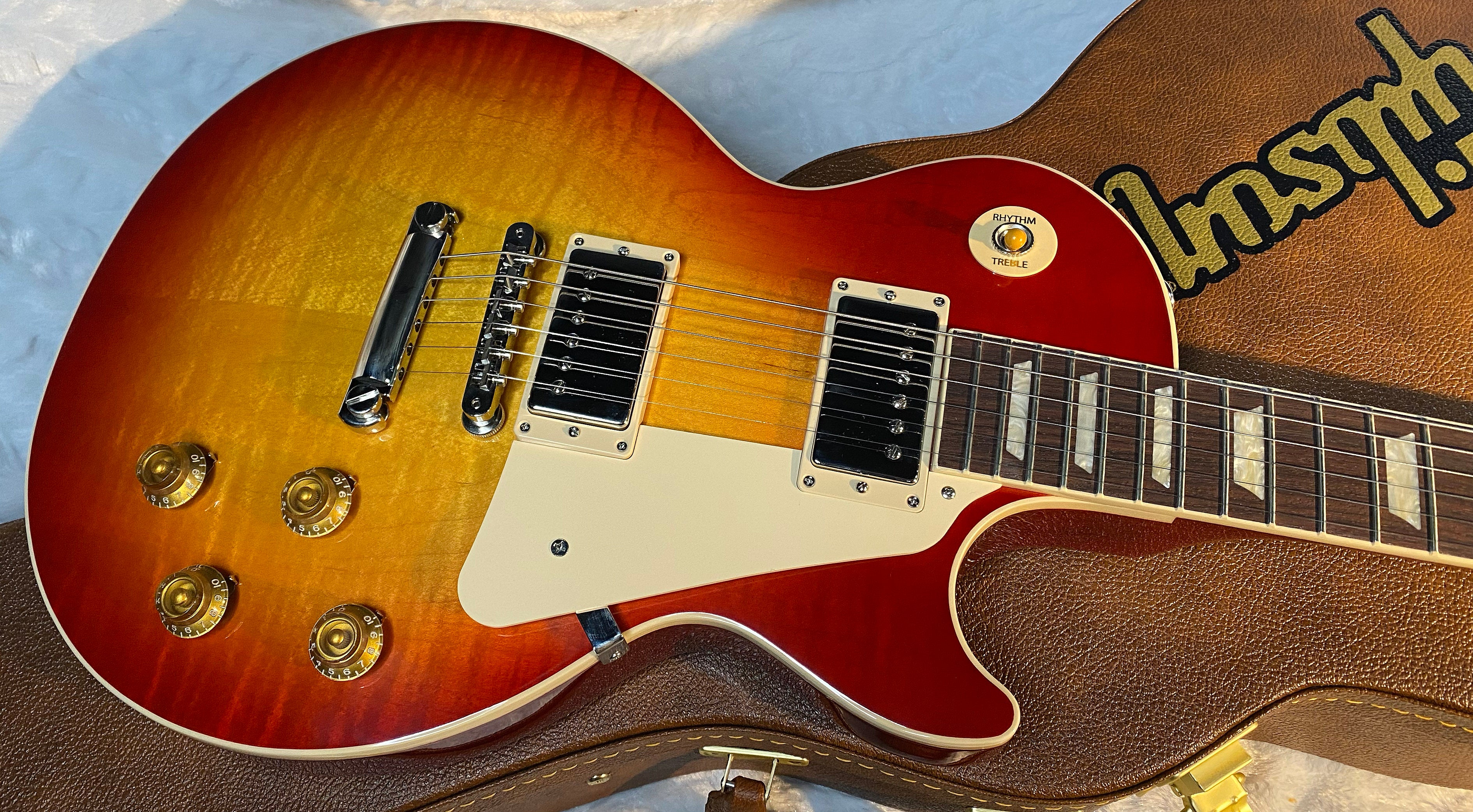 NEW ! Gibson Les Paul Standard '50s - Heritage Cherry Sunburst - 9.45 lbs - Authorized Dealer - G06731