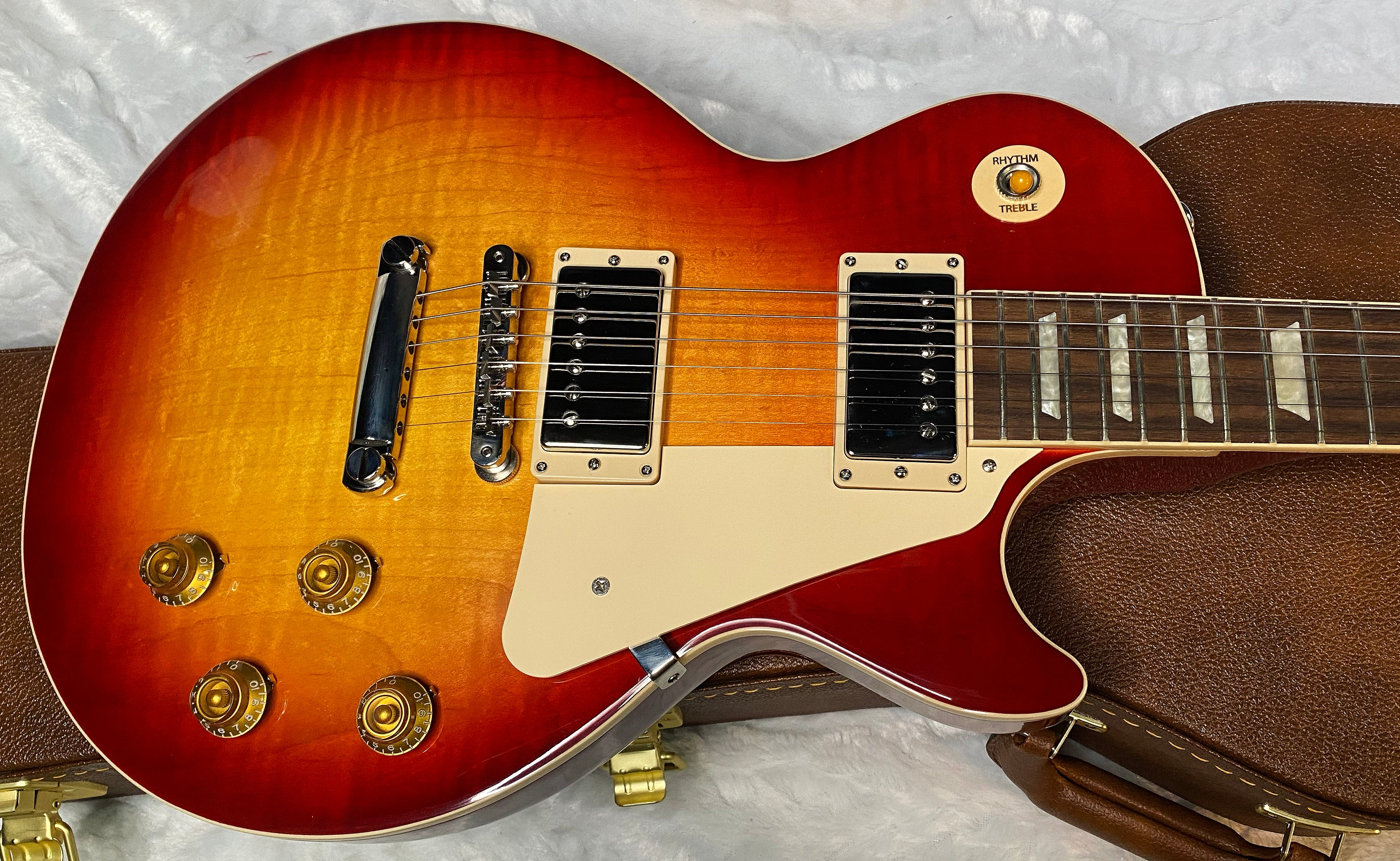 NEW ! Gibson Les Paul Standard '50s - Heritage Cherry Sunburst - 9.5 lbs - Authorized Dealer - G06726